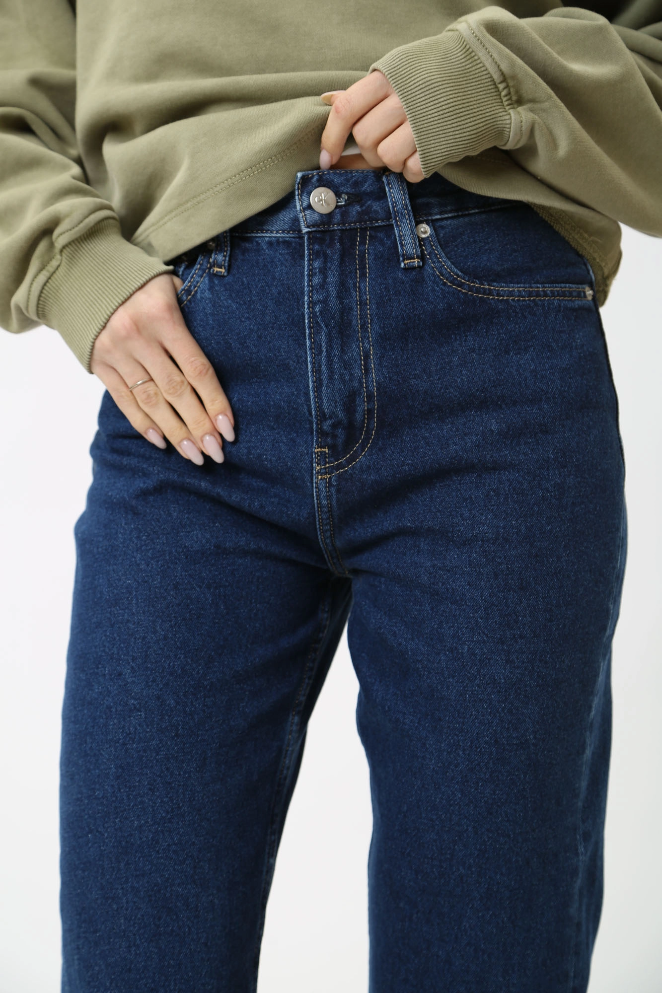 AUTHENTIC SLIM STRAIGHT Calvin Klein Jeans J20J222748 1BJ Med Online.ru