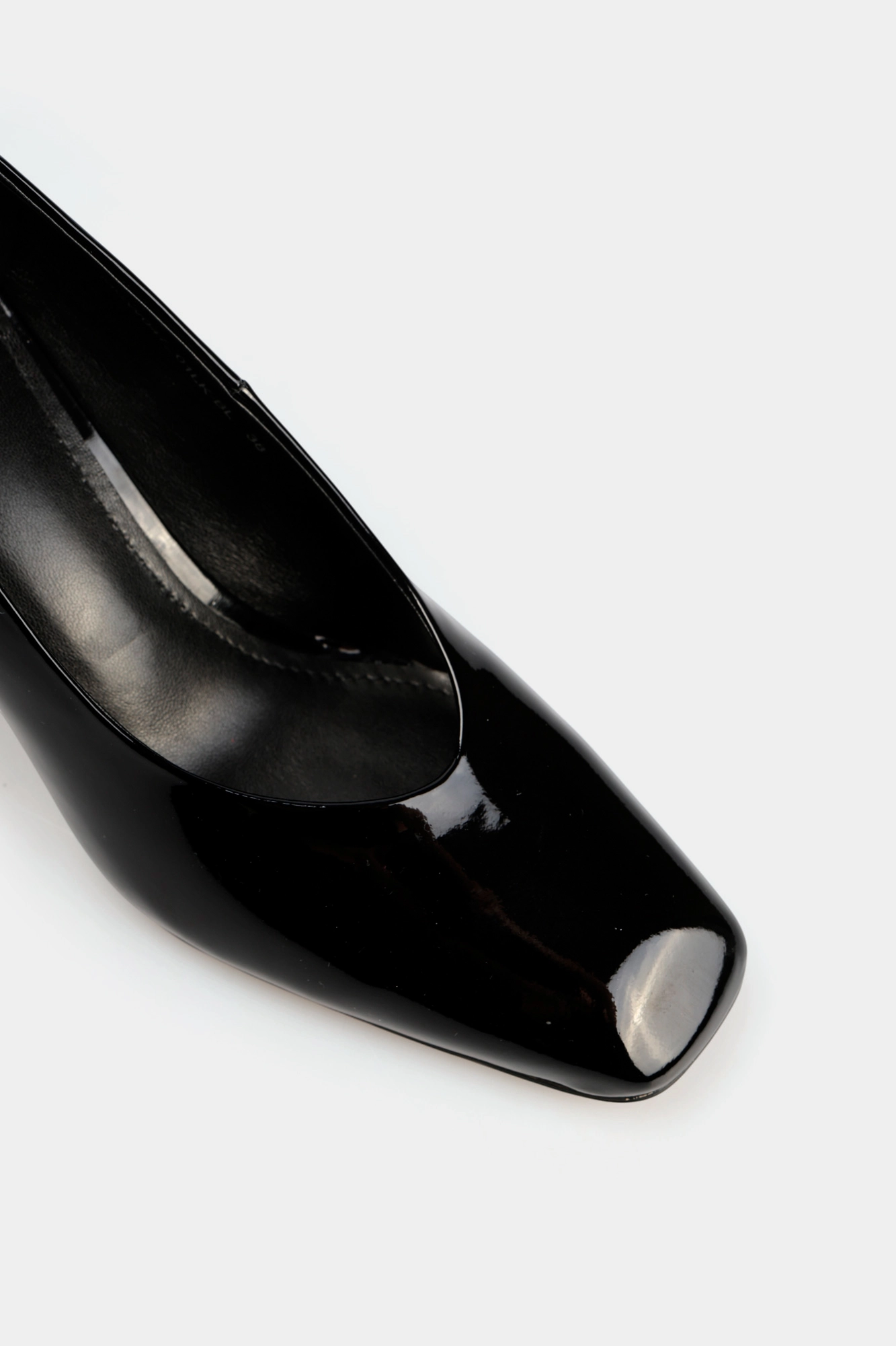 MCW047_01LK Туфли Marc Cony Черный