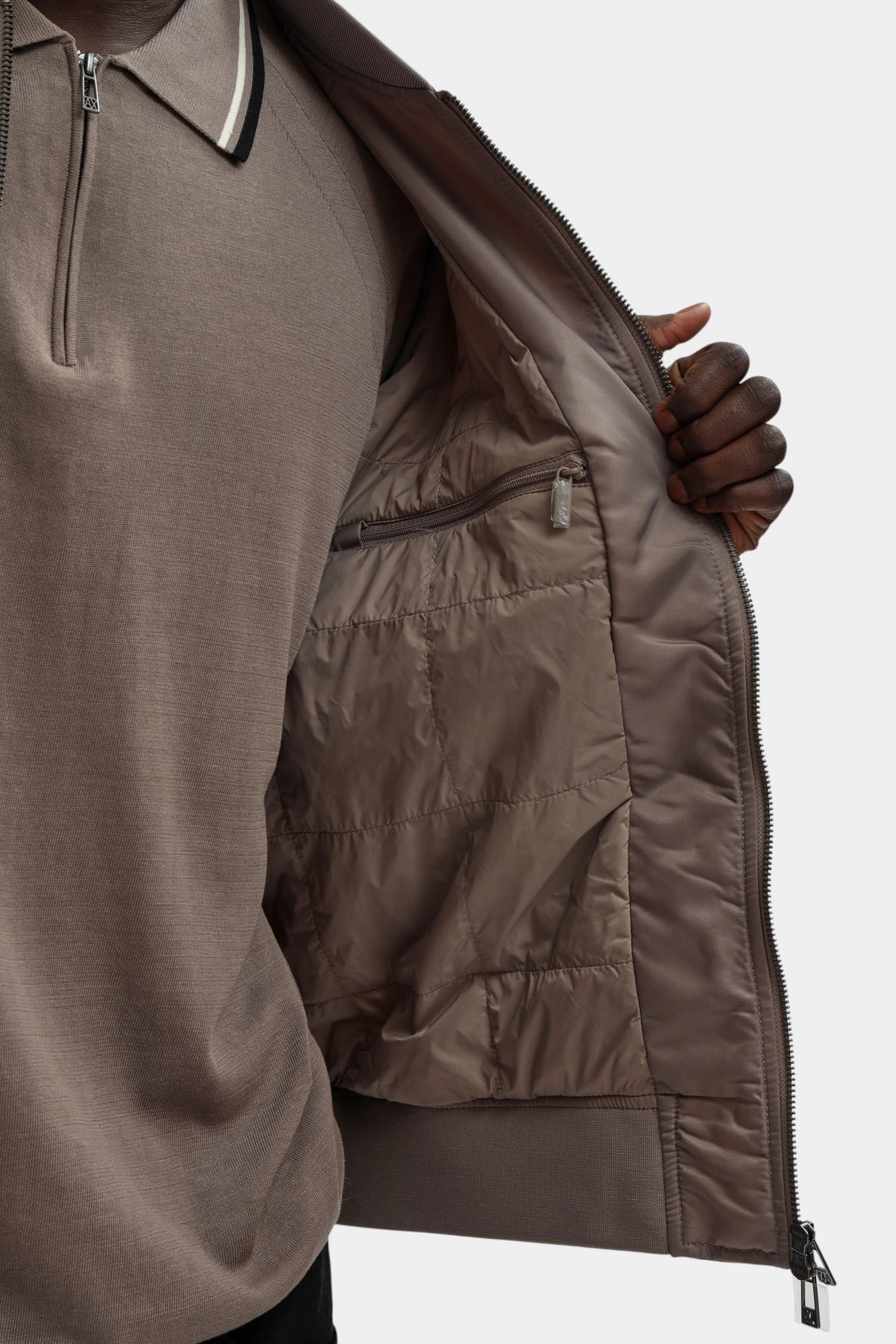 XM002017_AF19828 Бомбер Armani Exchange Коричневый