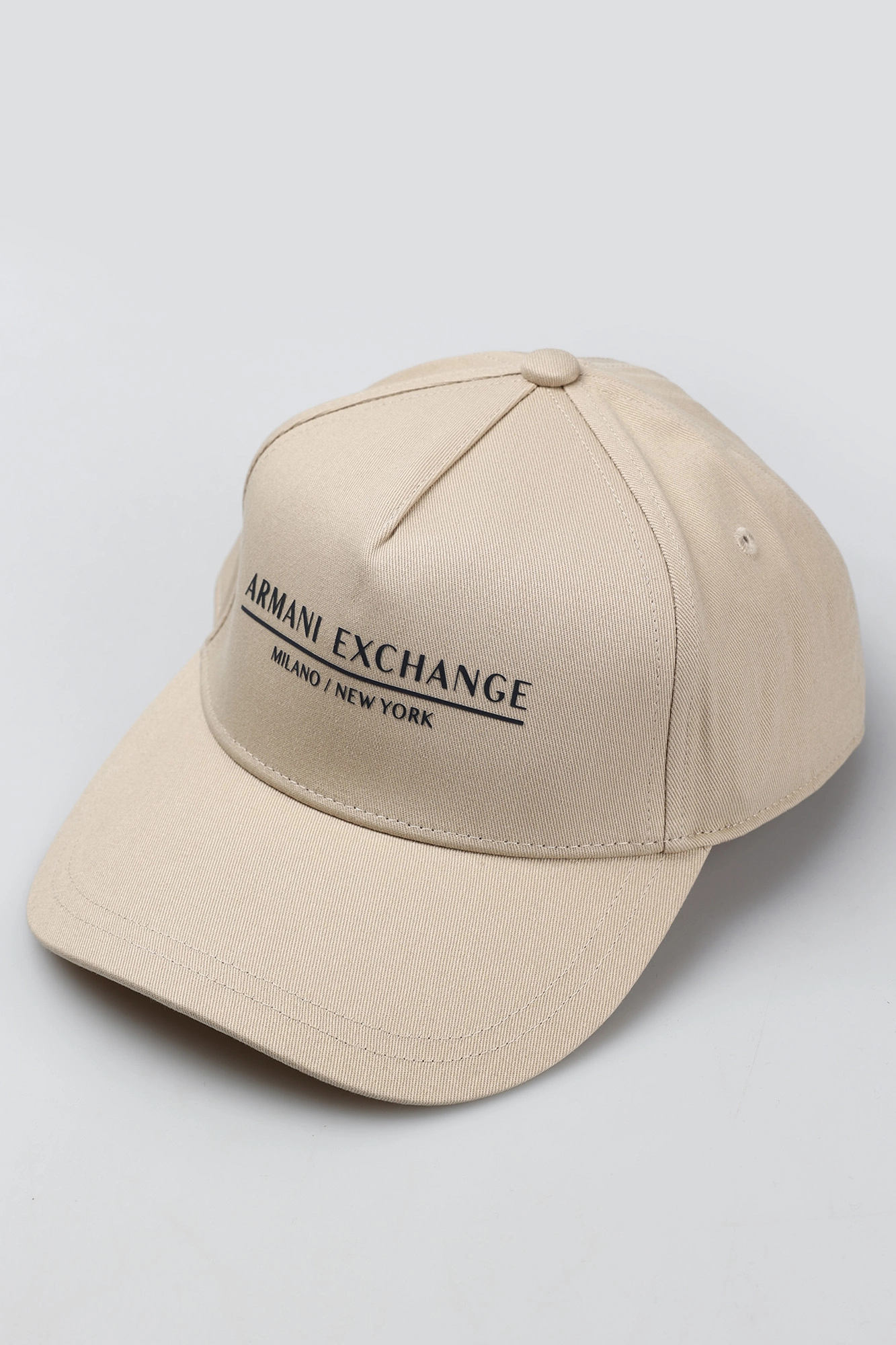954202_CC150 Кепка Armani Exchange Белый