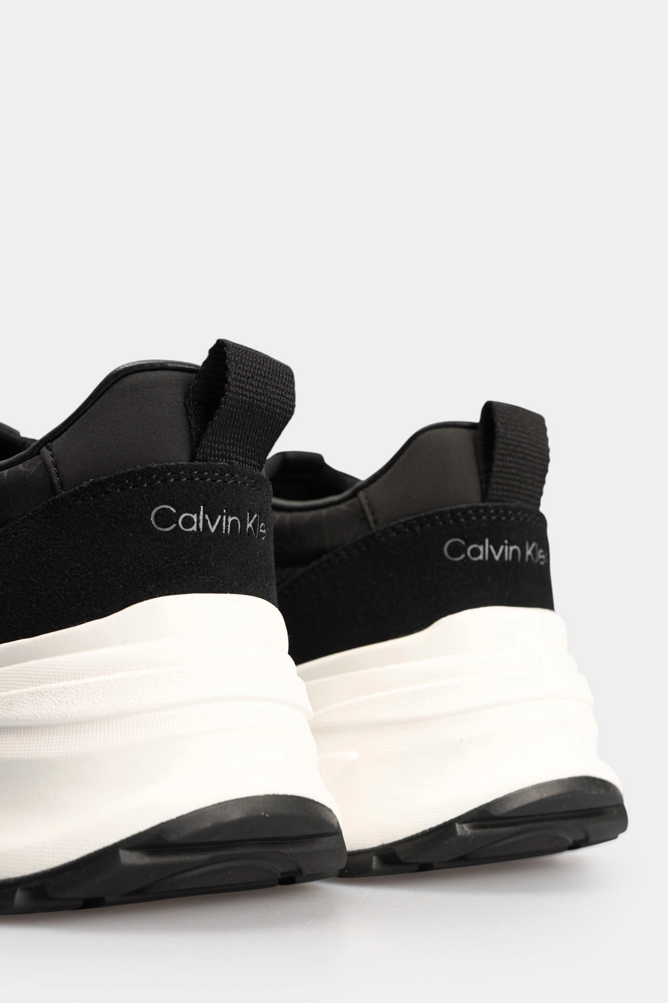 YW0YW01995 Кроссовки Calvin Klein Jeans Черный