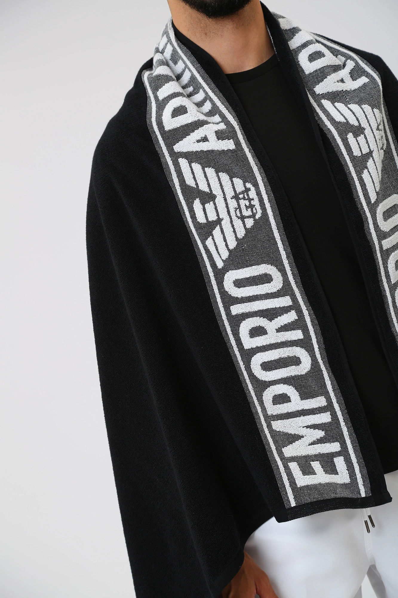 231764_3R447 Полотенце Emporio Armani Черный