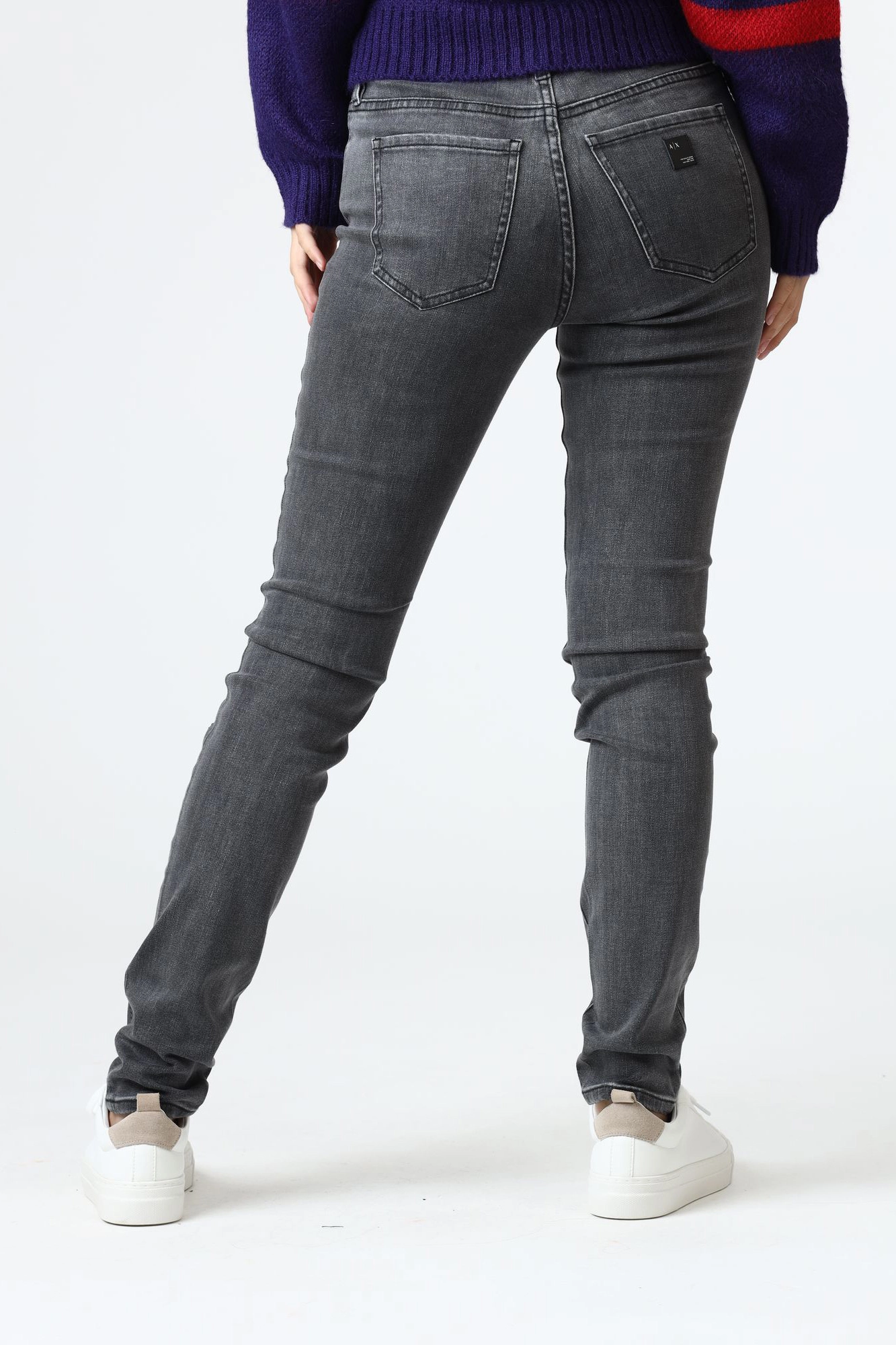 6HYJ01_Y2RKZ джинсы super skinny medium armani exchange 