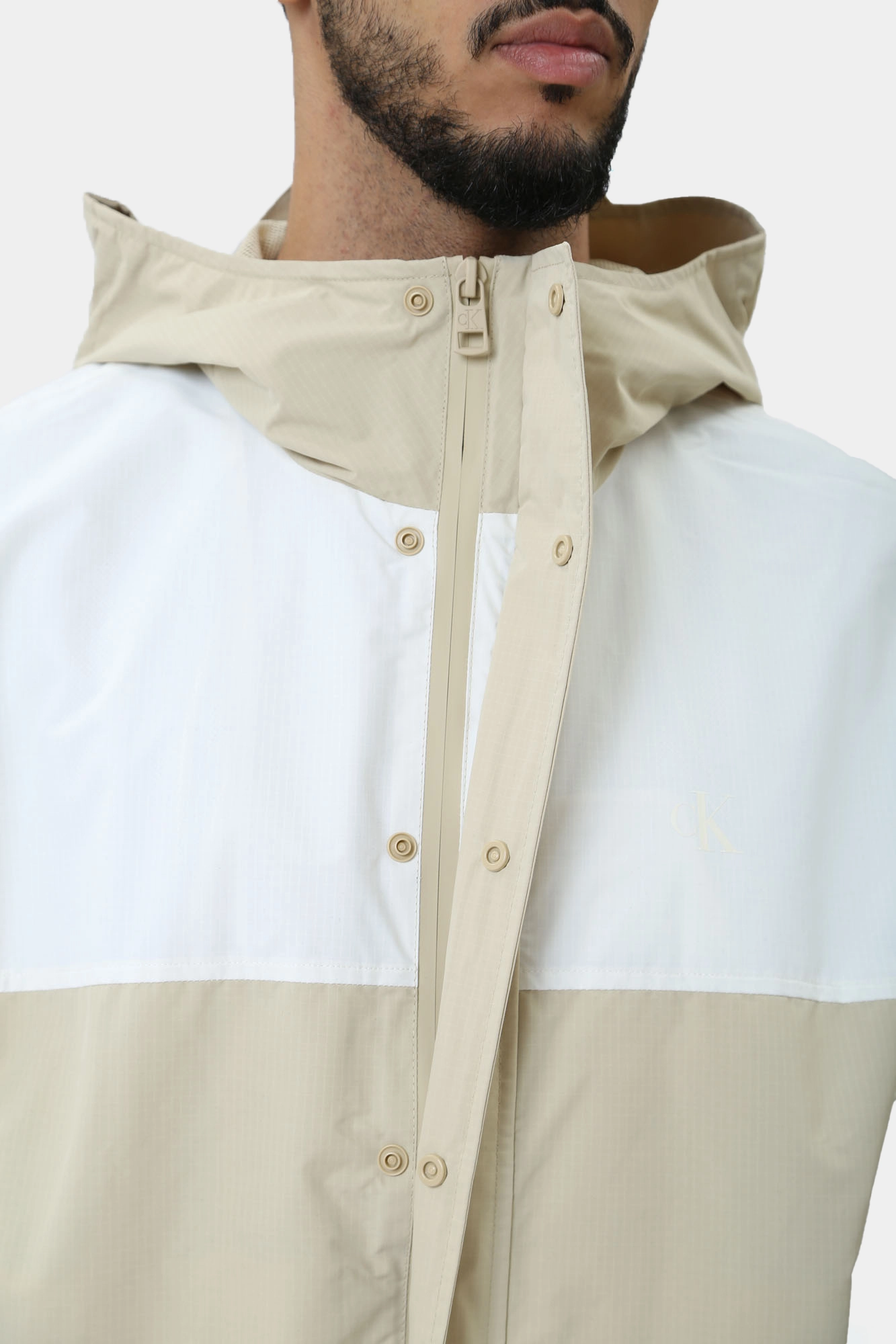 J30J325588 Ветровка Calvin Klein Jeans Бежевый