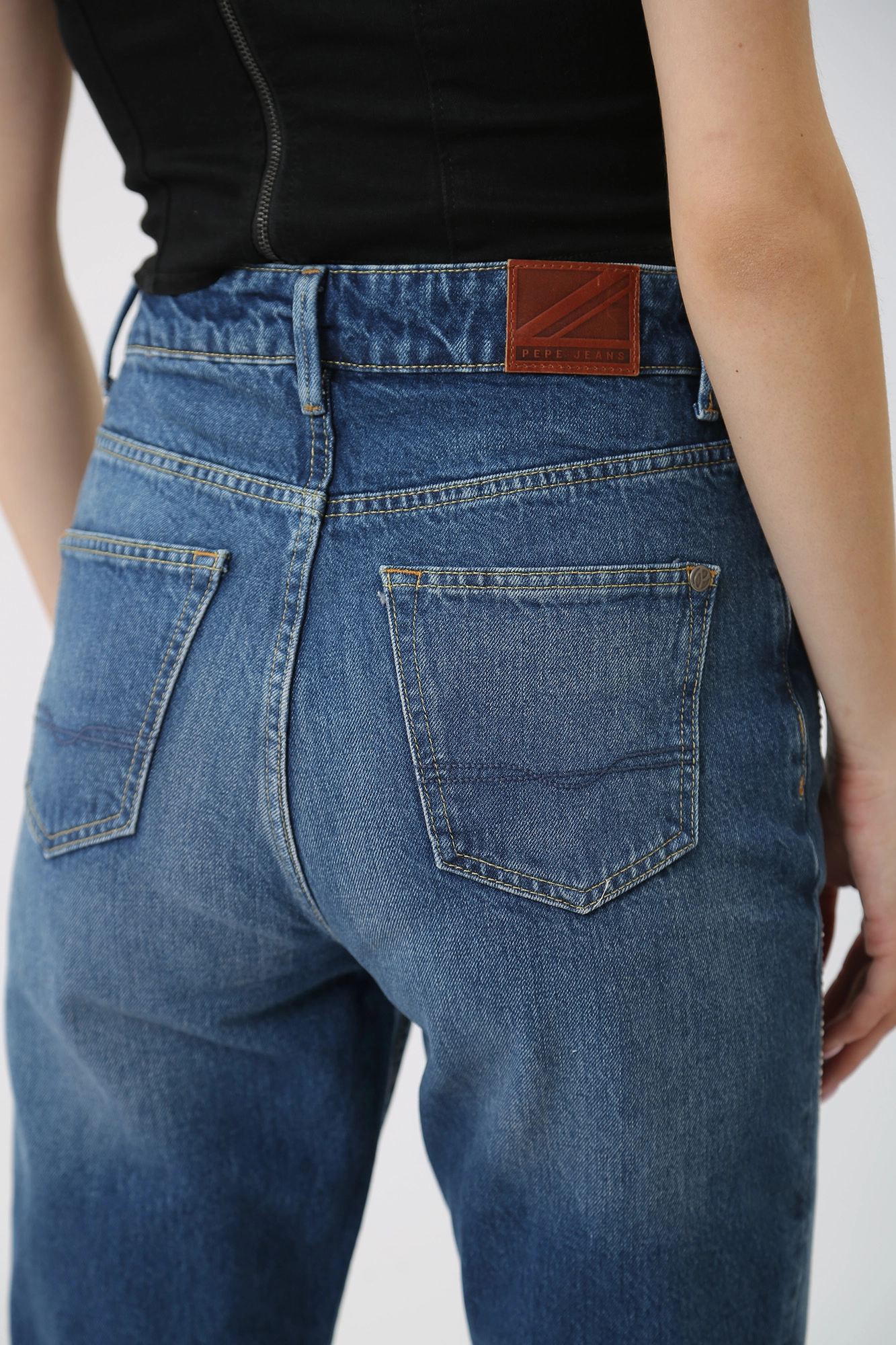 PL204601 джинсы tapered jeans uhw sparkle  pepe jeans 