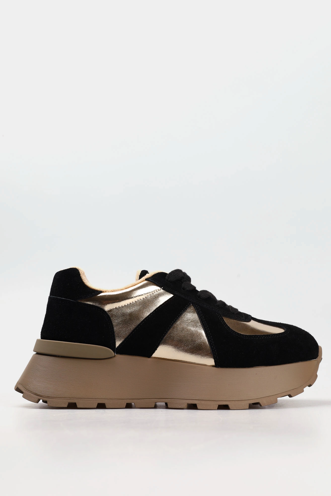 S8-830 Кроссовки Graciana Черный