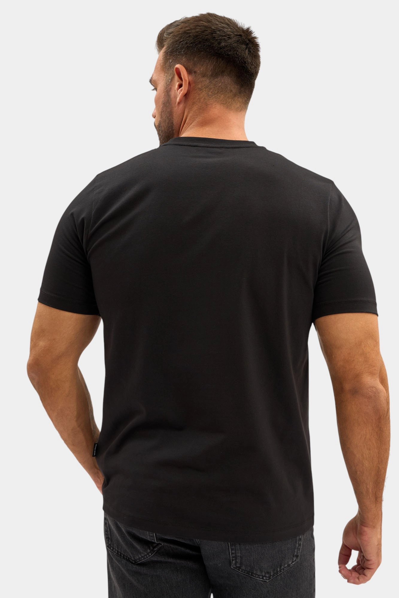 VM-ERK-22-571 Футболка Van Mich Черный