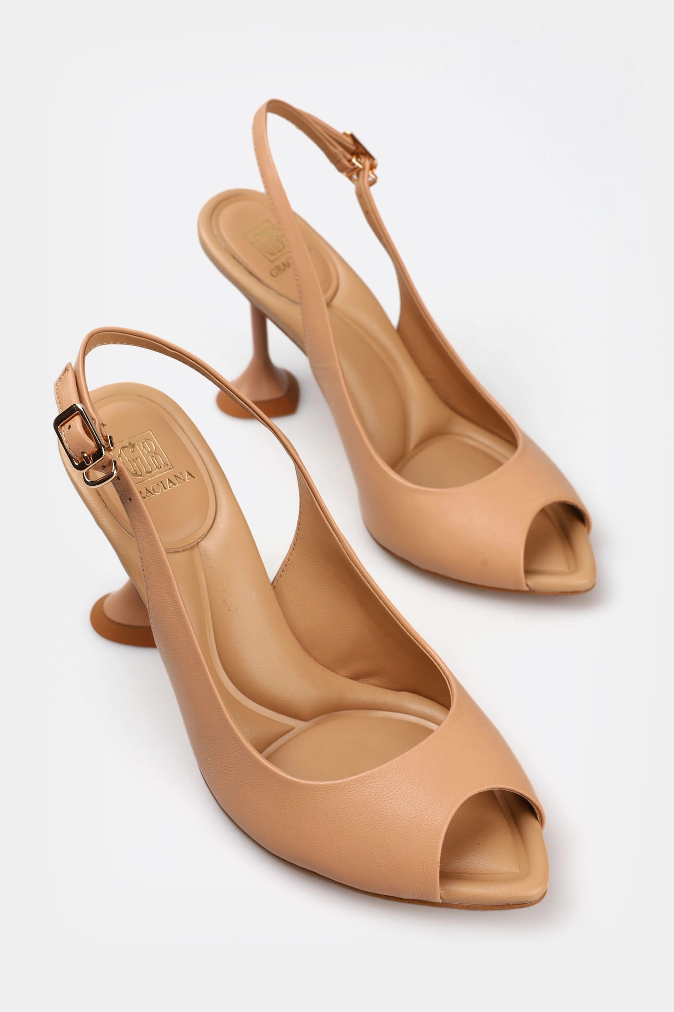 FS1352-158 Босоножки Graciana Бежевый