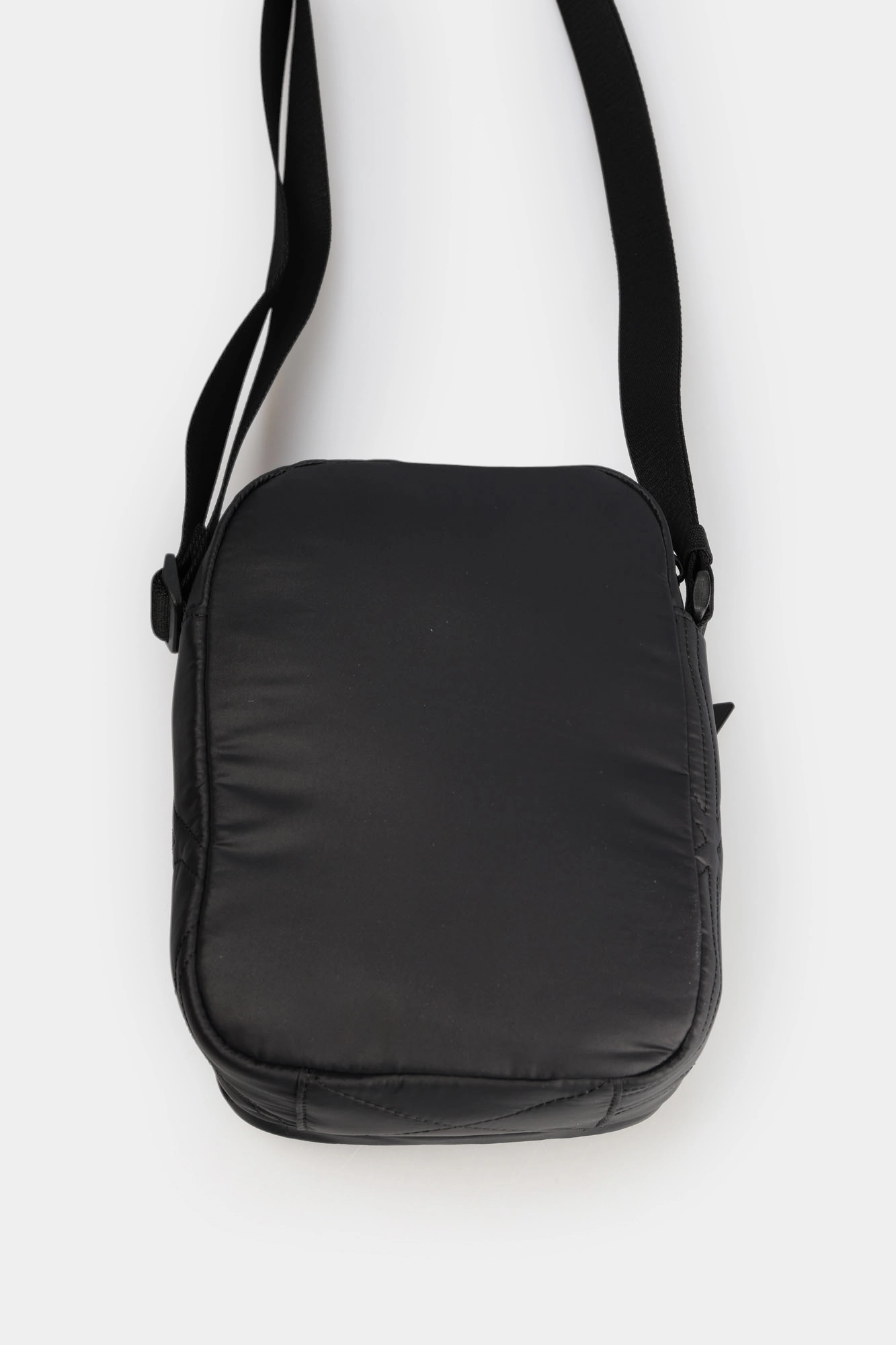 LV04D3164G Сумка Calvin Klein Jeans Черный