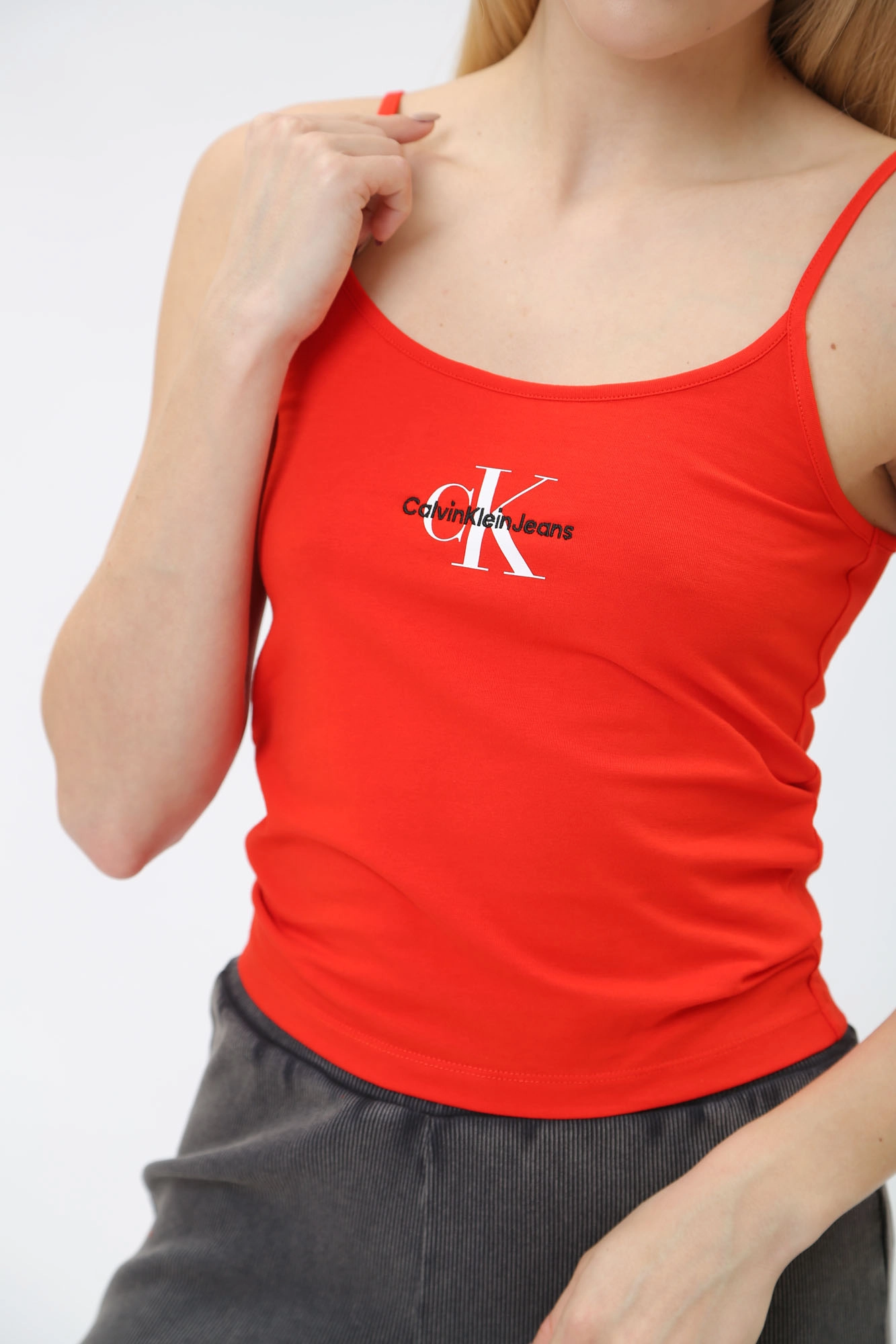 J20J223105 майка calvin klein jeans 