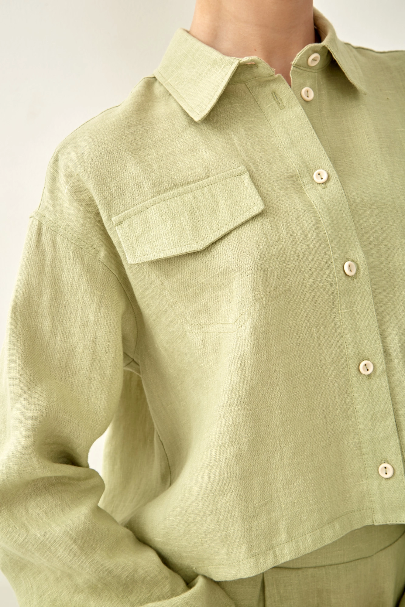 W-241-M-56-1056 укороченная рубашка the hills