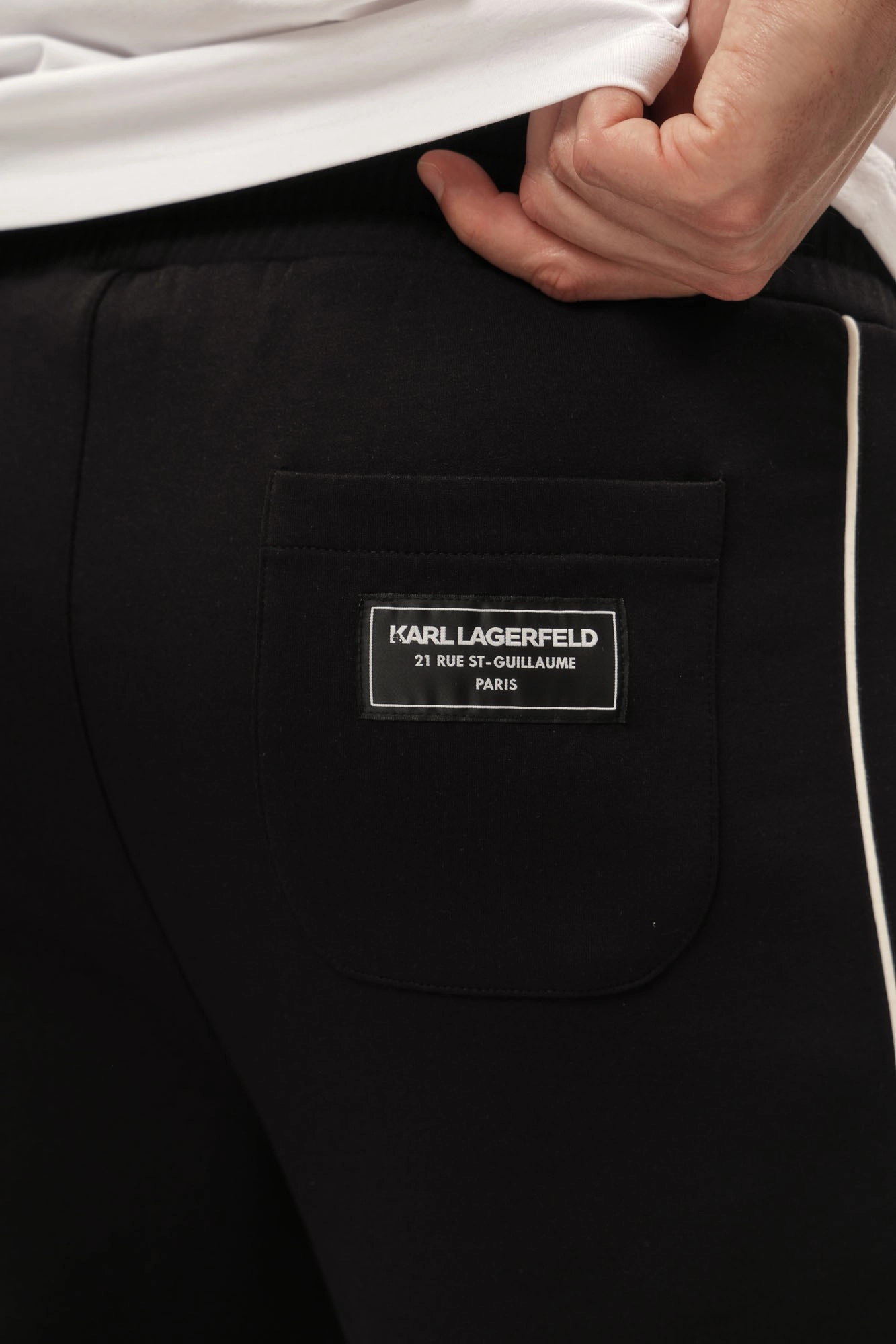 552901_705021 Шорты трикотажные Karl Lagerfeld Черный