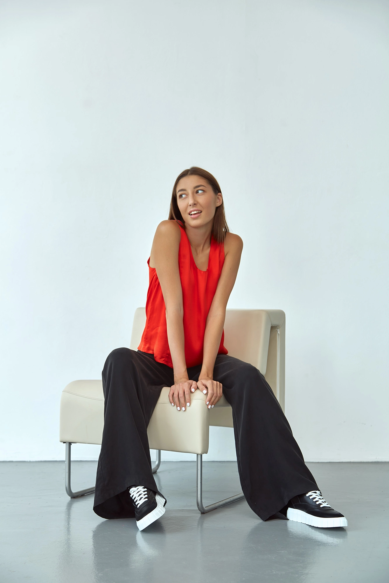 W-222-TH-56-3517 топ the hills 