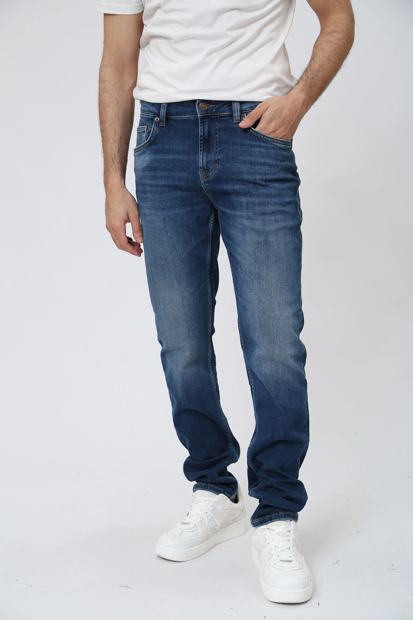 Jeans liam hotsell