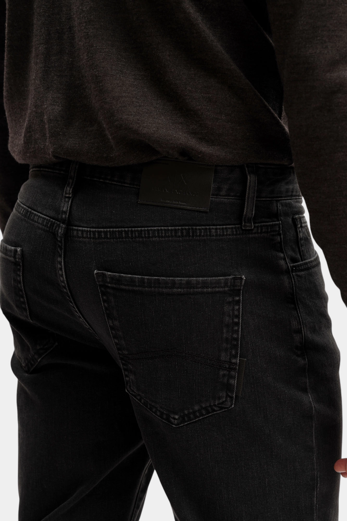 XM000049_AF14604 Джинсы Armani Exchange Серый