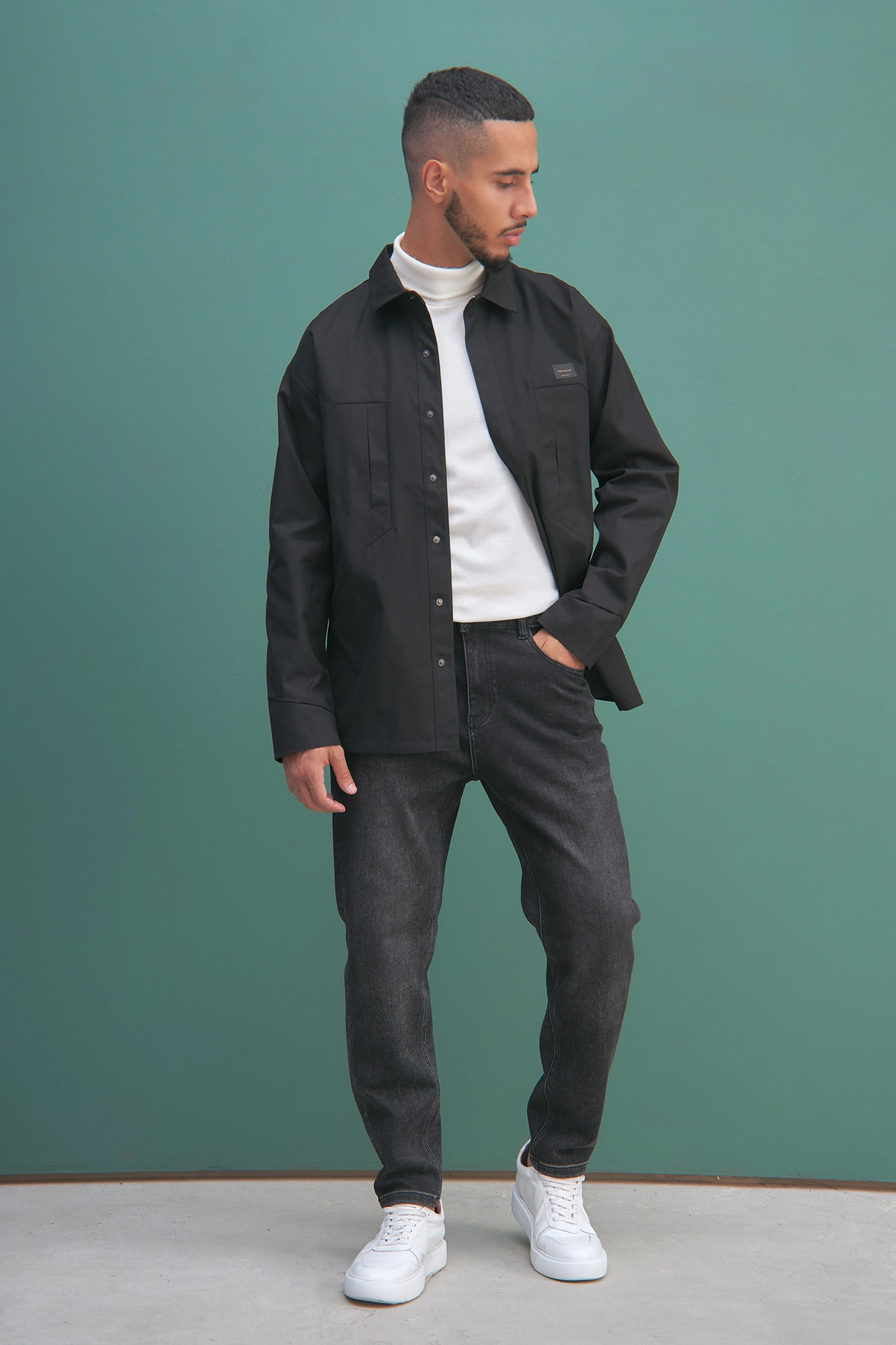 M-232-TH-56-0094 Ветровка The Hills Черный