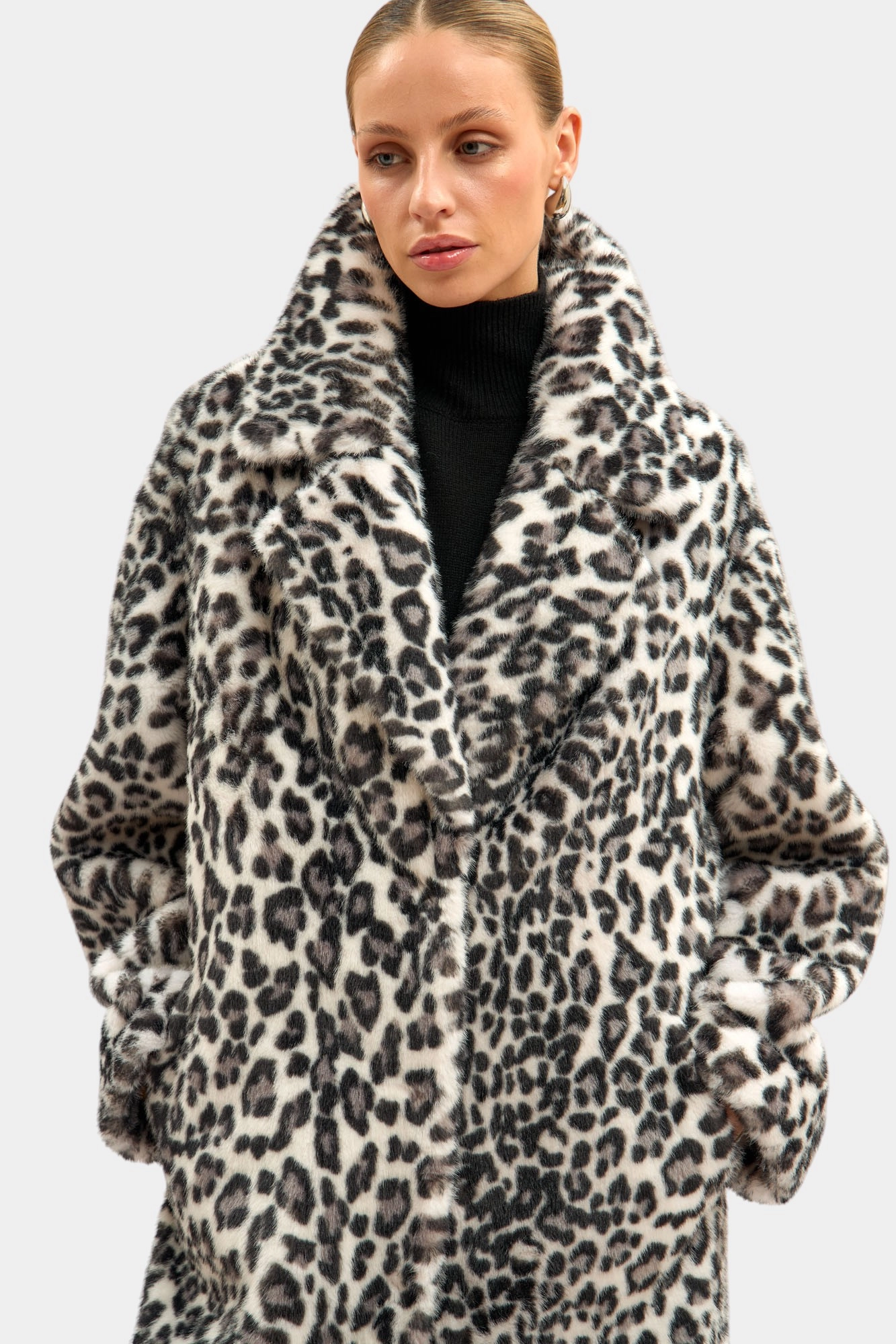 VW-PLO-1072 пальто van mich