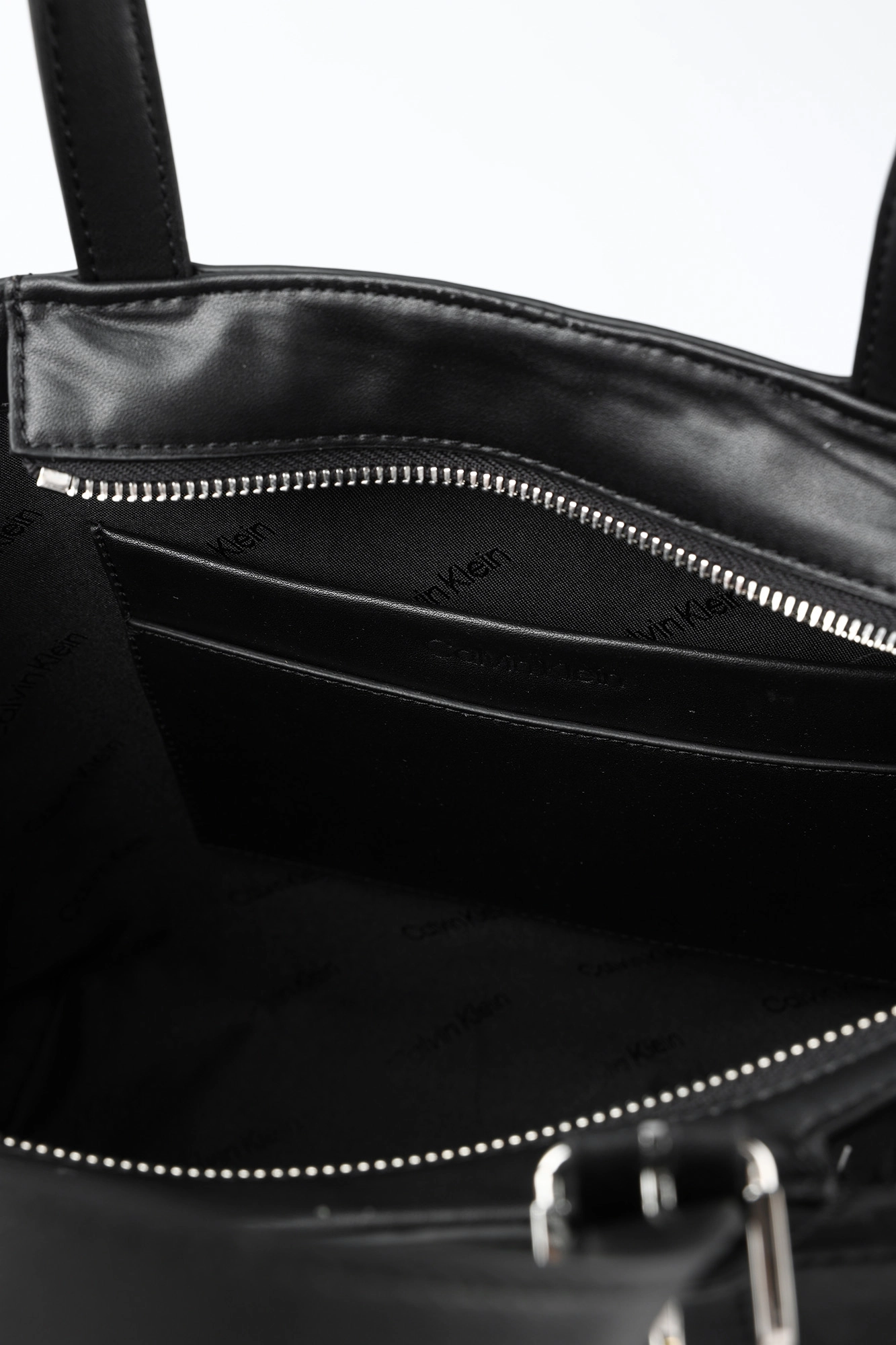 K60K609849 Сумка Calvin Klein Jeans Черный