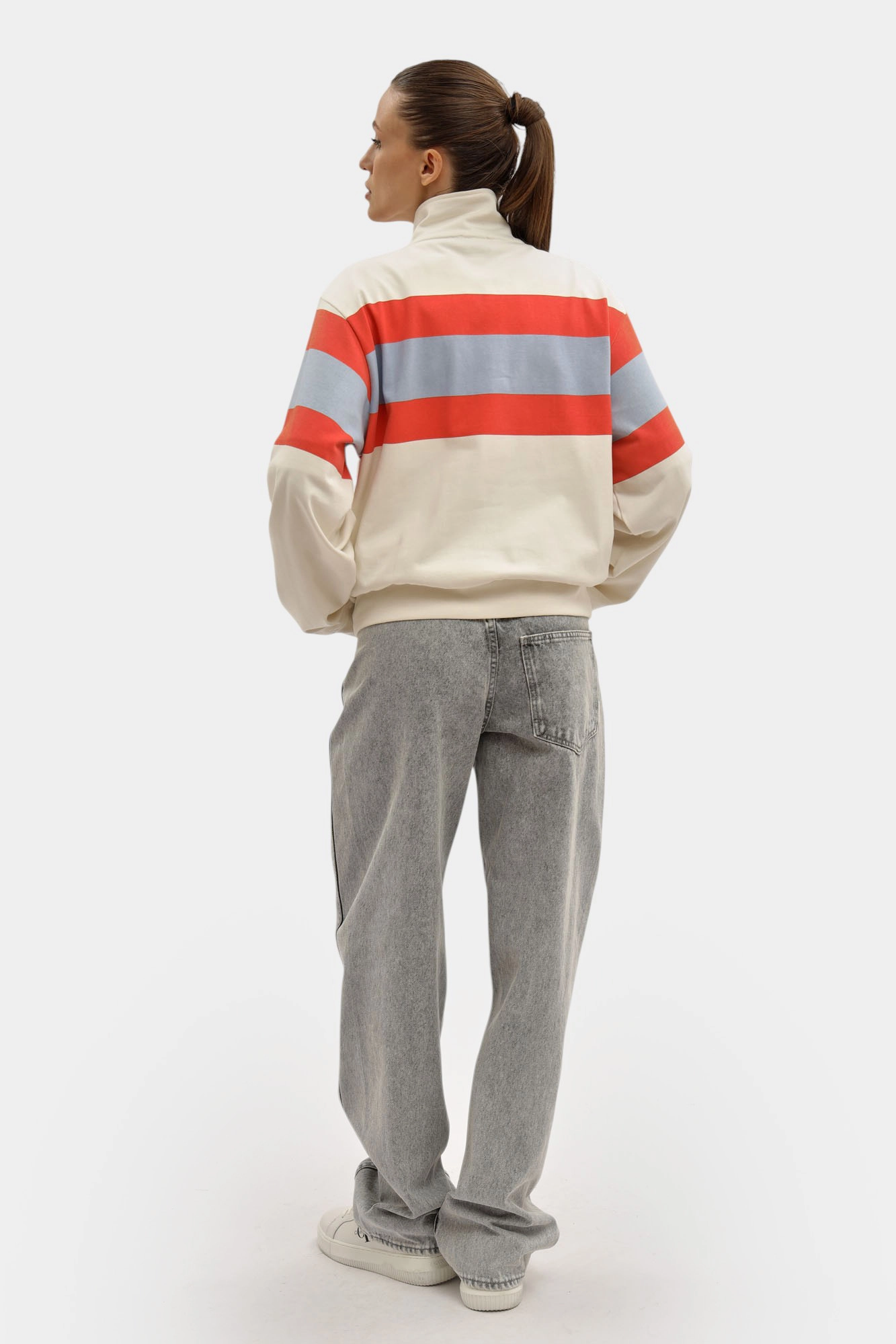 LV047C229G свитшот calvin klein jeans