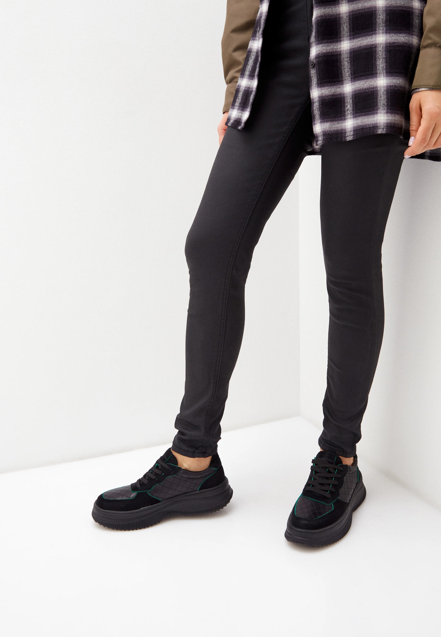 2581795BC Кроссовки Marc Cony Черный