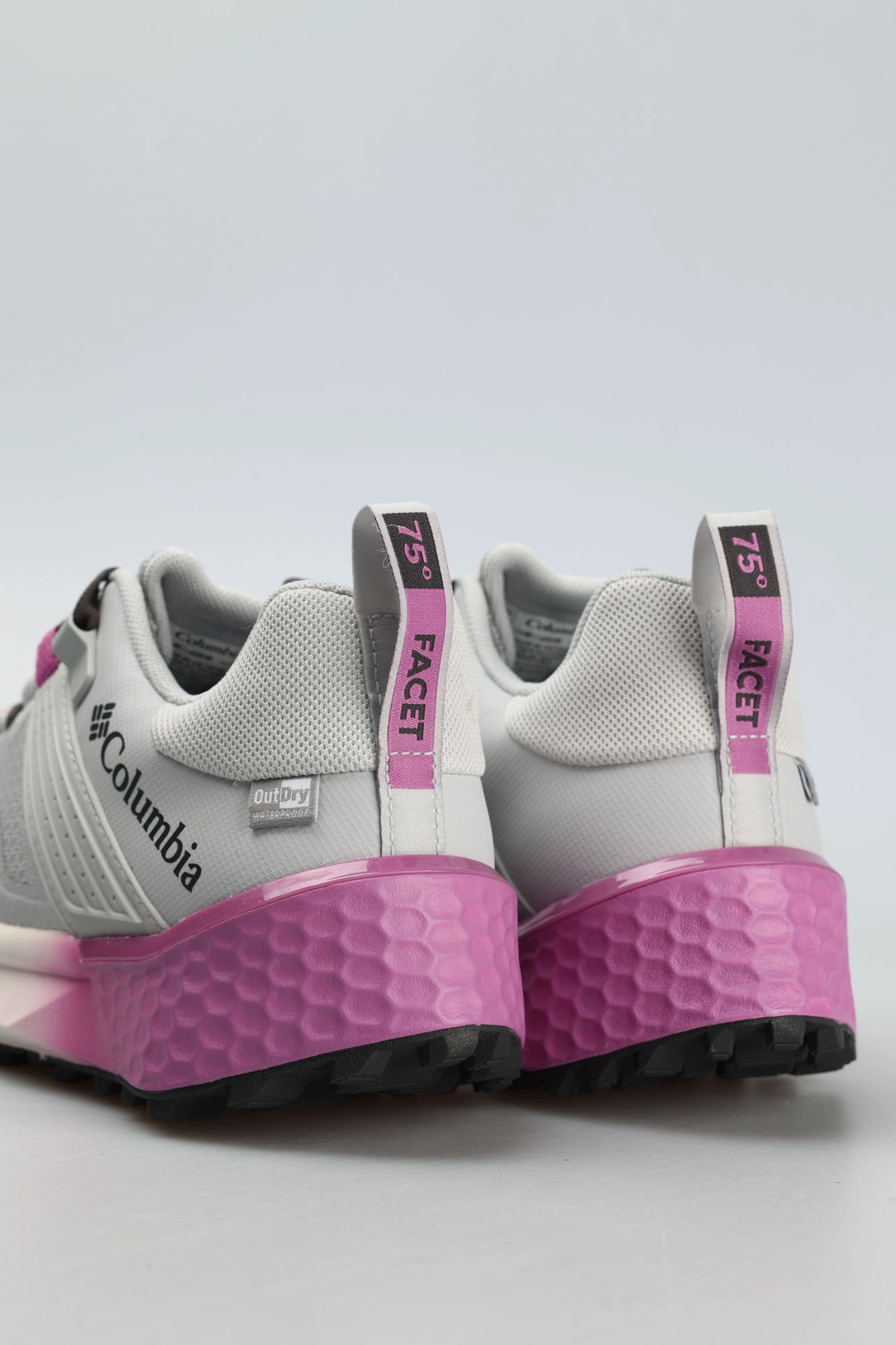 2027211 Кроссовки Columbia Серый