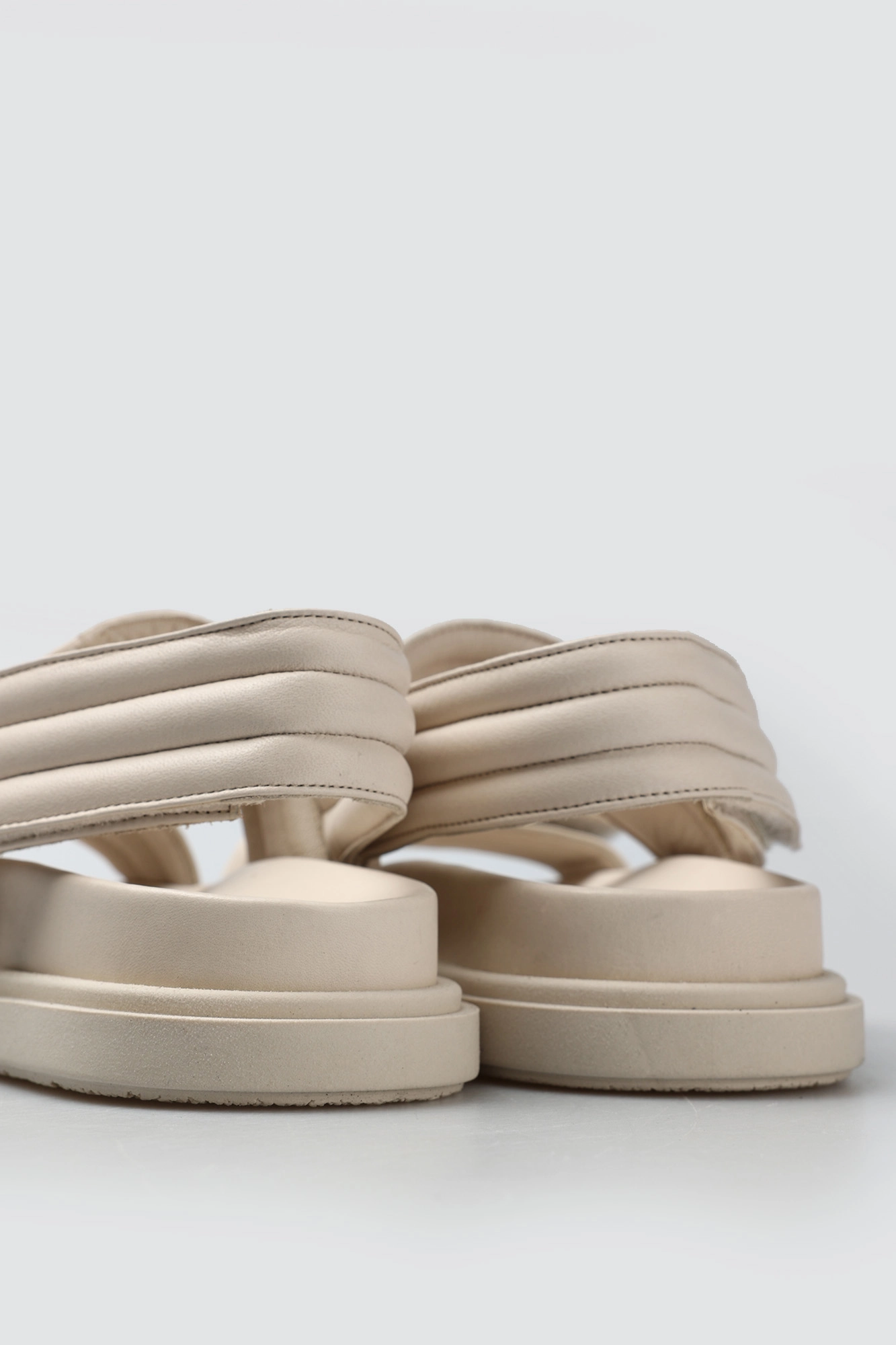 22-2136-50 Сандалии The Hills Белый