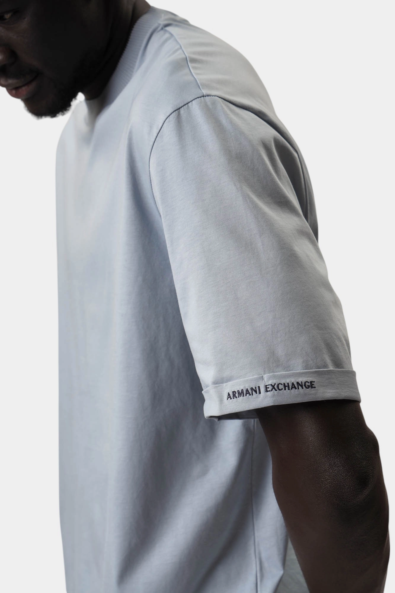 XM000519_AF10337 Футболка Armani Exchange Голубой