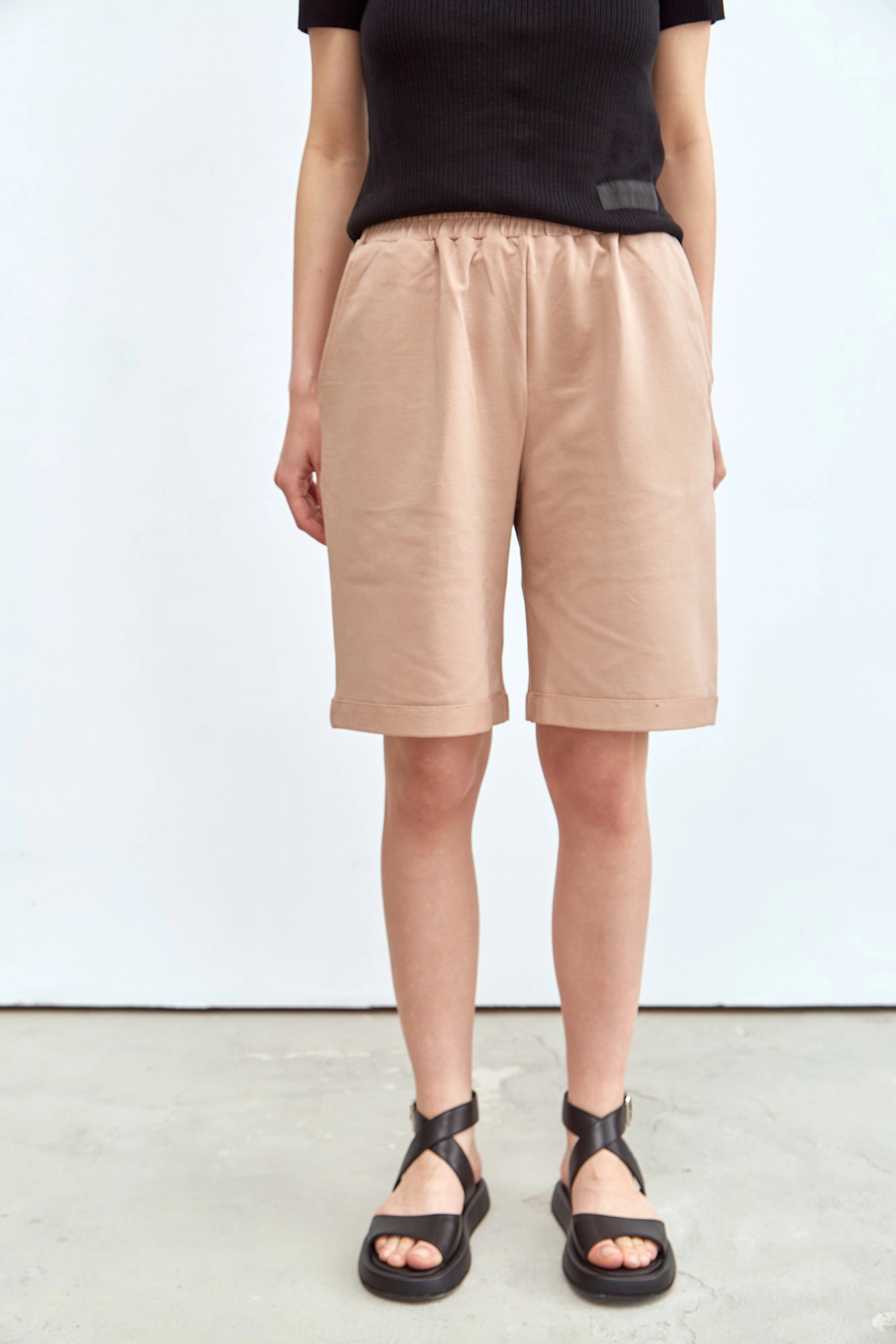 W-231-P-22-0081 шорты спортивные the hills 