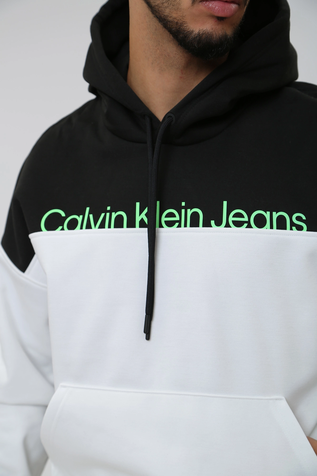 J30J324089 Худи Calvin Klein Jeans Белый