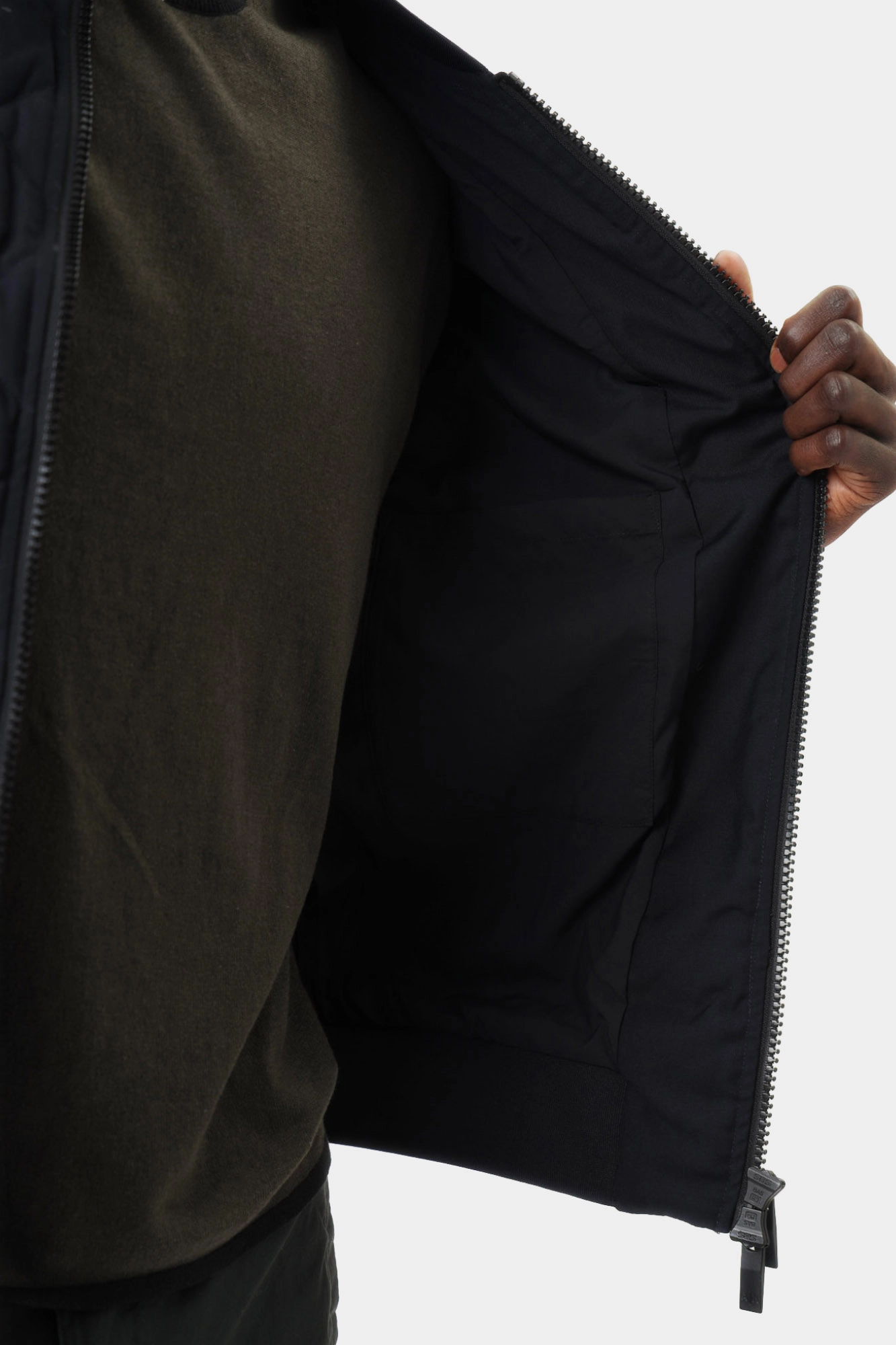 XM000583_AF12041 Бомбер Armani Exchange Синий