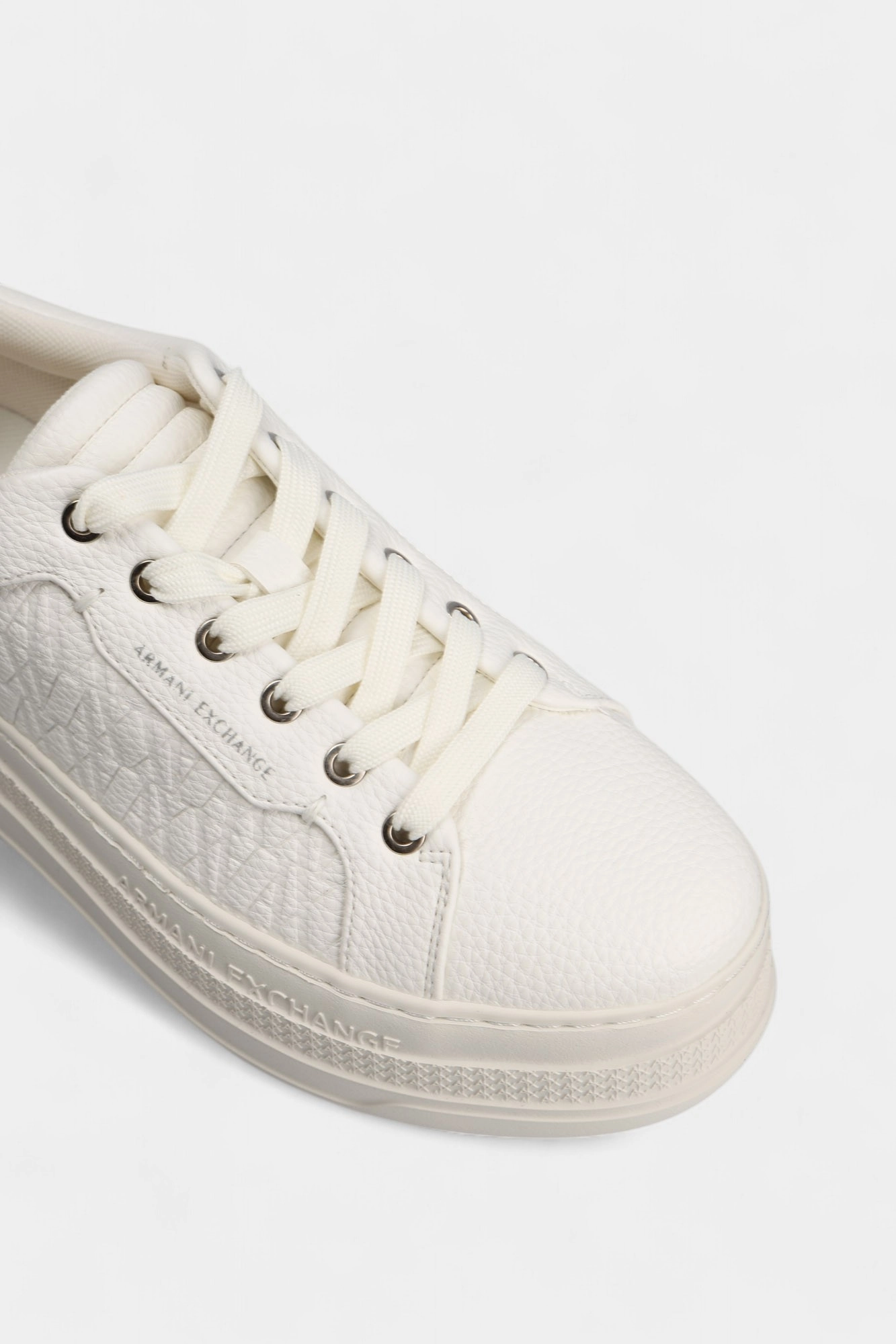 XW001630_AF17351 Кеды Armani Exchange Белый