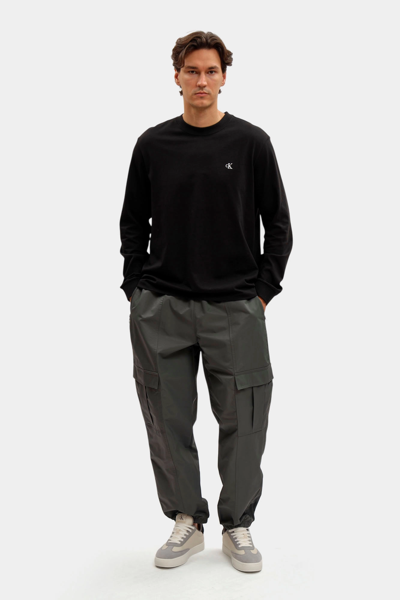 LV04RD247G Лонгслив Calvin Klein Jeans Черный