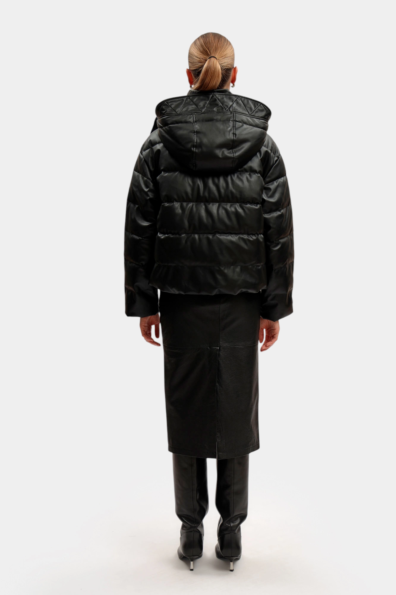 XW000673_AF16106 куртка пуховая armani exchange 