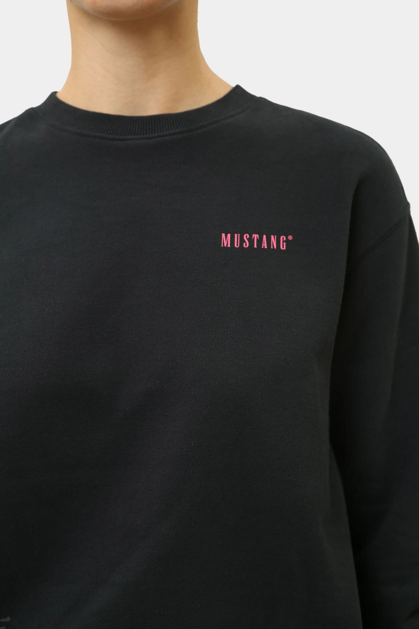 1015466 свитшот mustang 