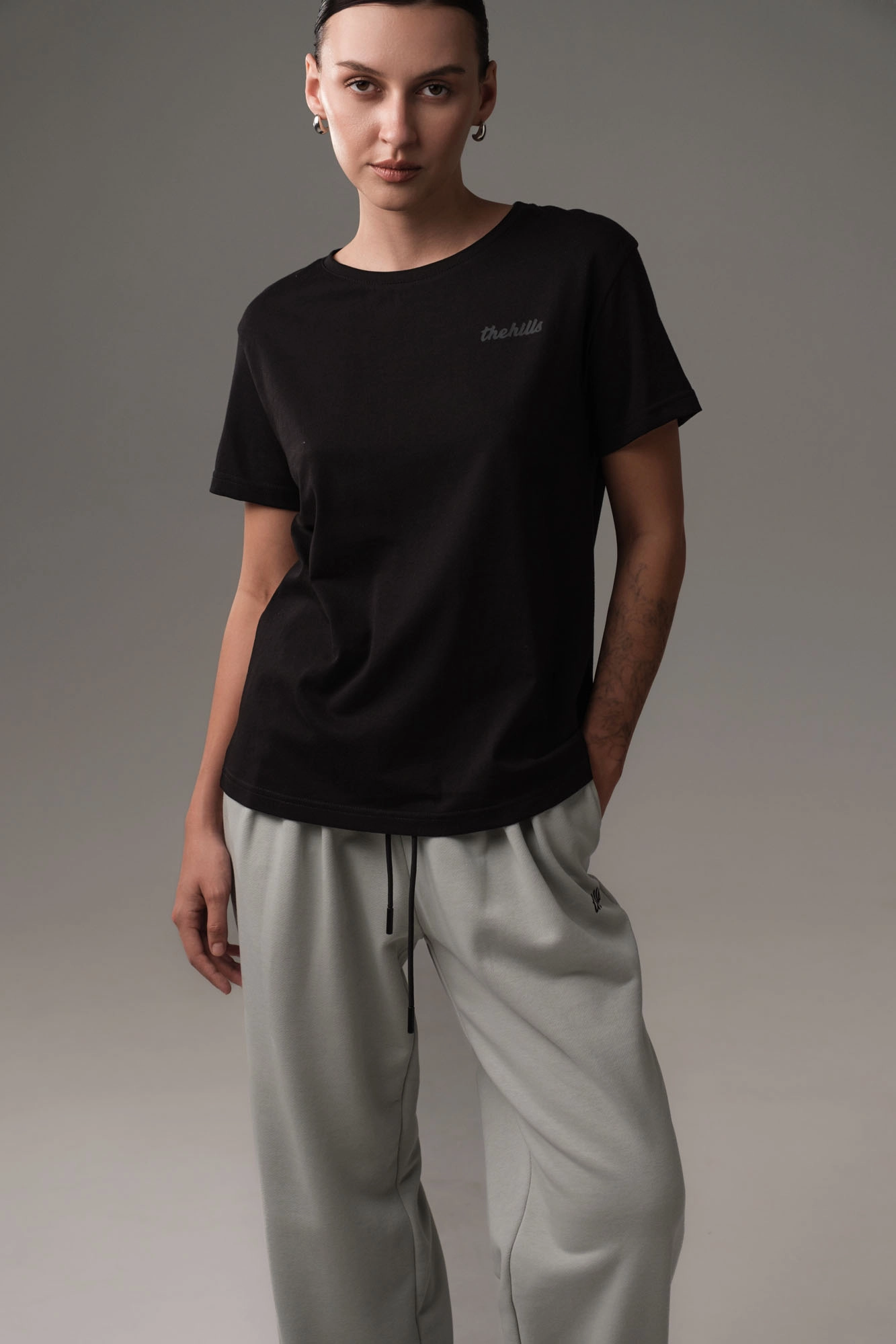 W-251-P-22-0054 футболка the hills 