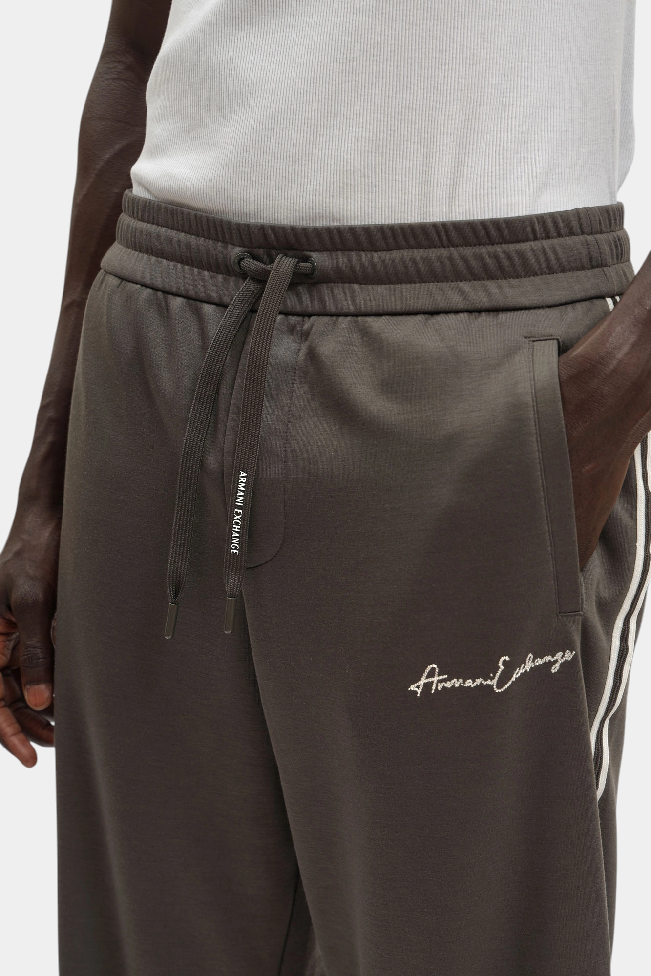 8NZPSG_Z9N1Z Брюки спортивные Armani Exchange Серый