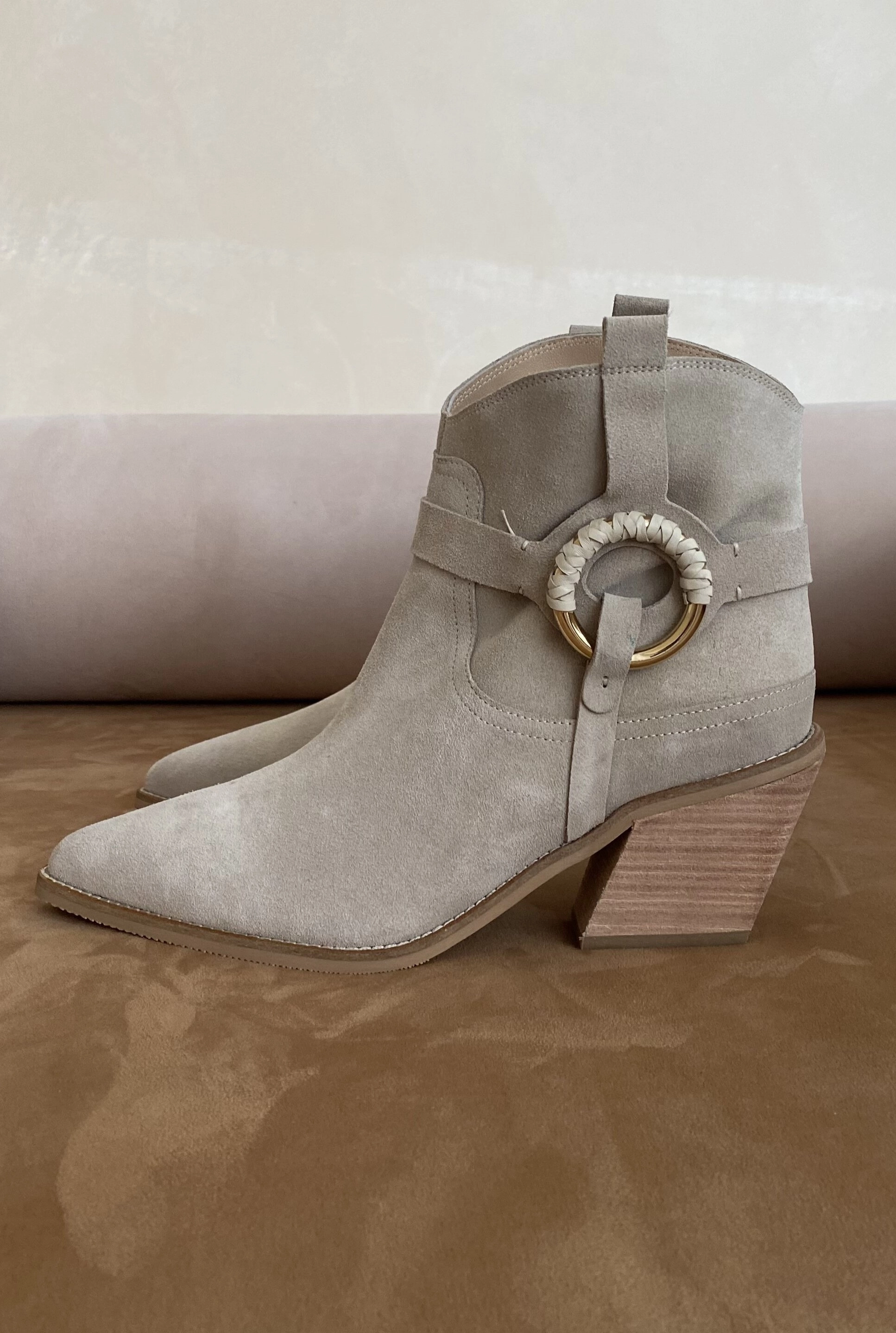 16-241K-44 Казаки Marc Cony Бежевый