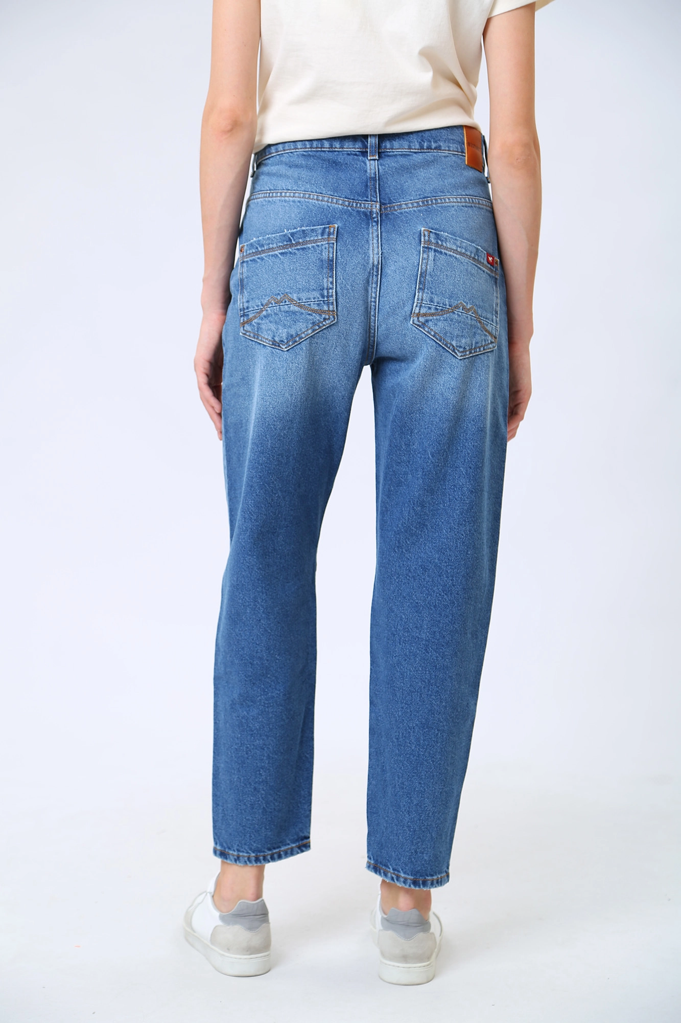 1013450-5000 джинсы boyfriend loose mustang 