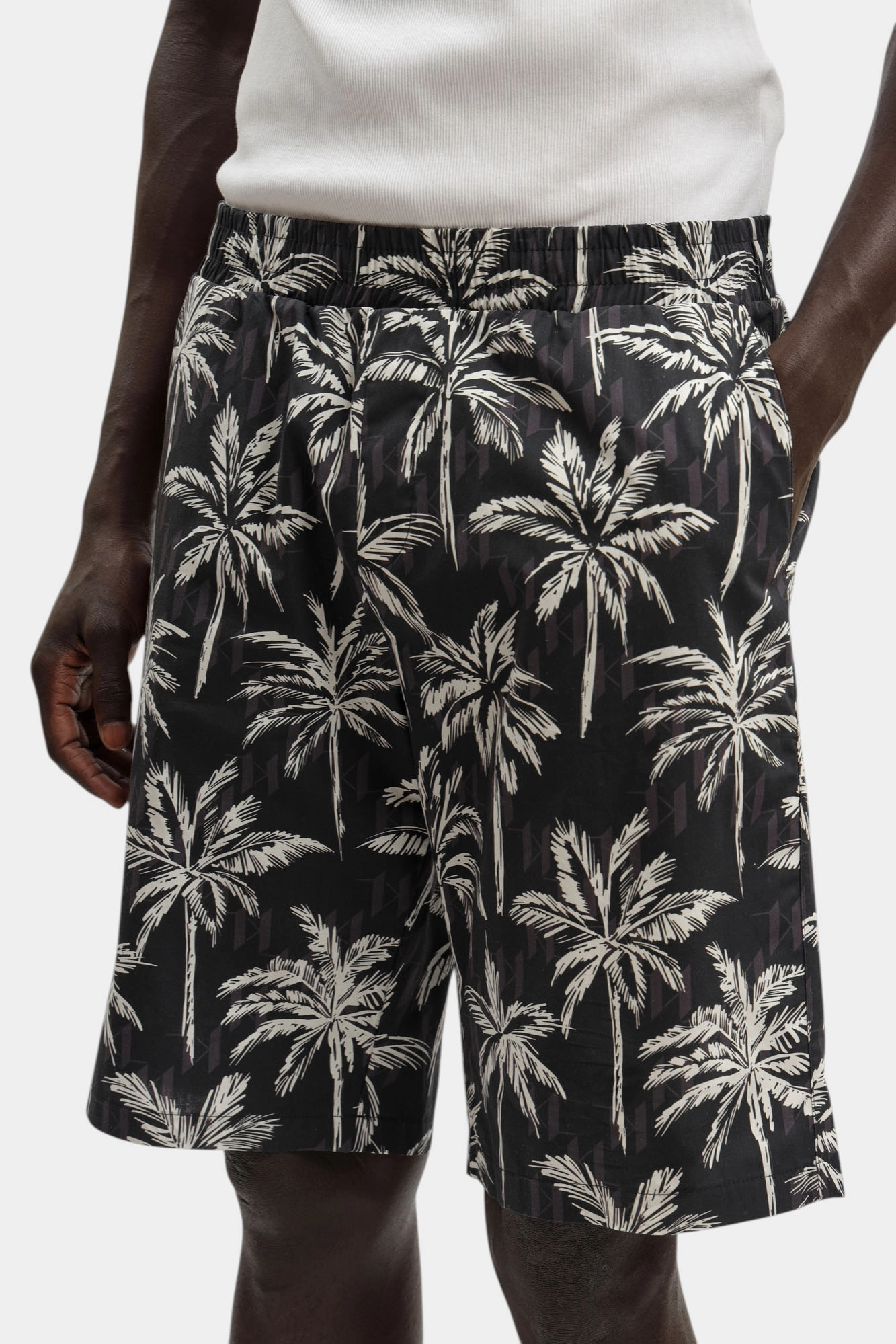 562625_265700 Шорты Karl Lagerfeld Черный