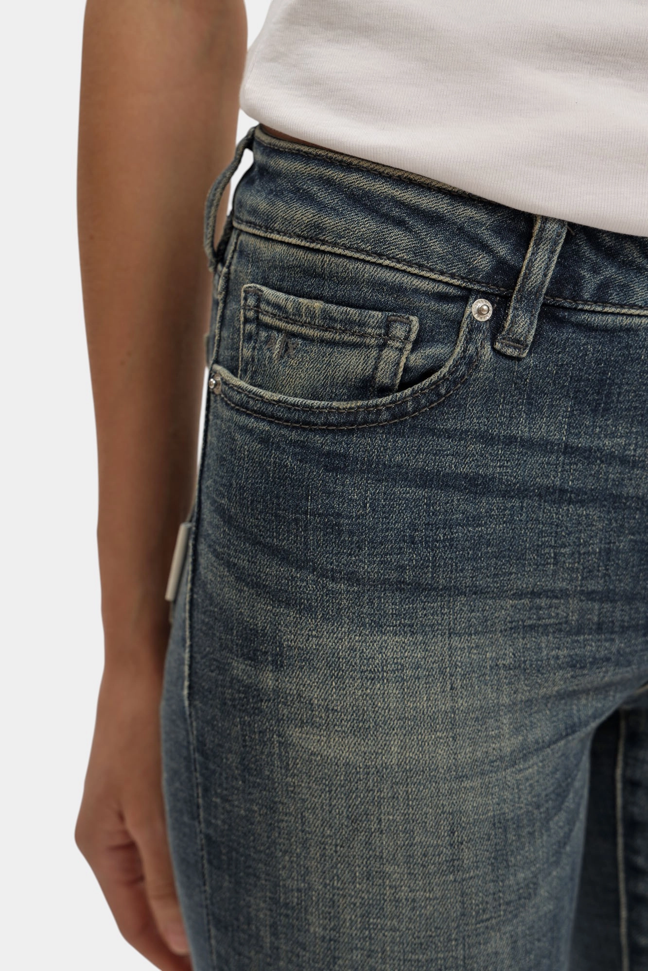 XW000123_AF16089 джинсы armani exchange 