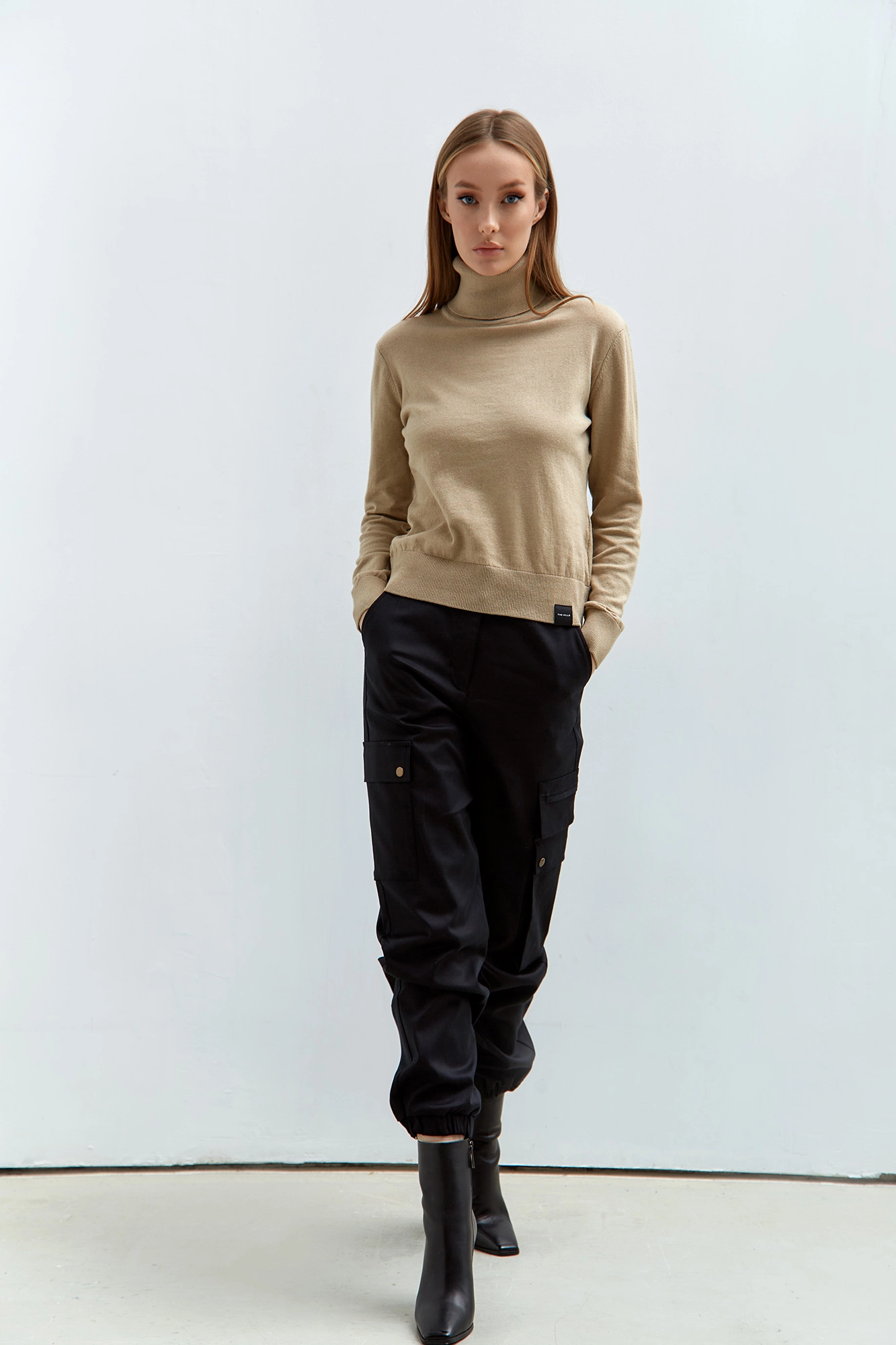 W-231-T-6103 водолазка the hills