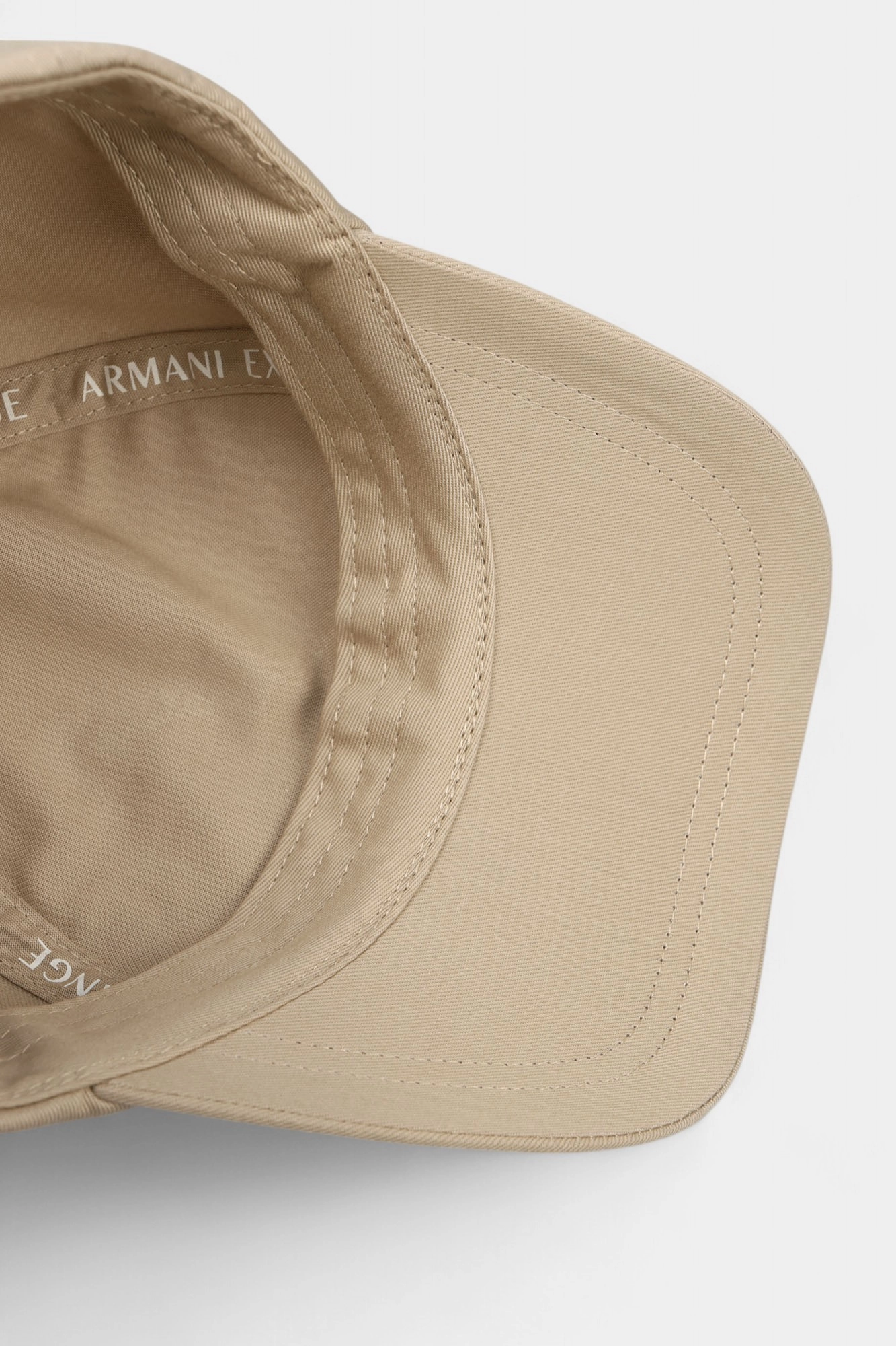 XW000889_AF13445 Кепка Armani Exchange Бежевый