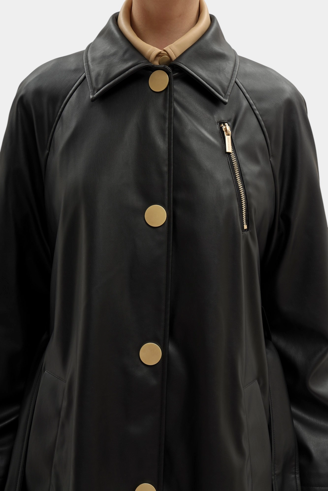 XW000680_AF16106 тренч armani exchange 