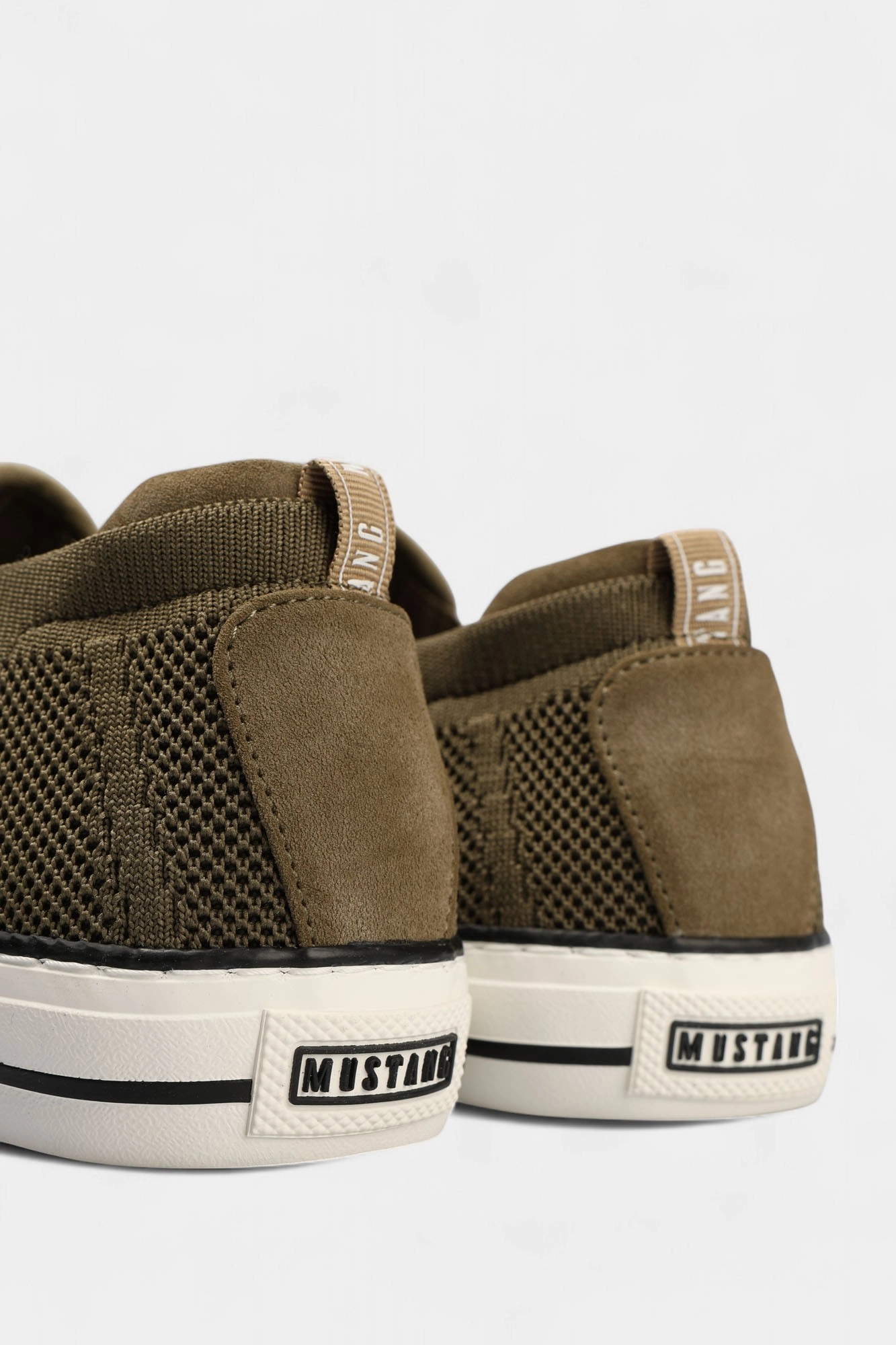 4198-401 Слипоны Mustang Зеленый