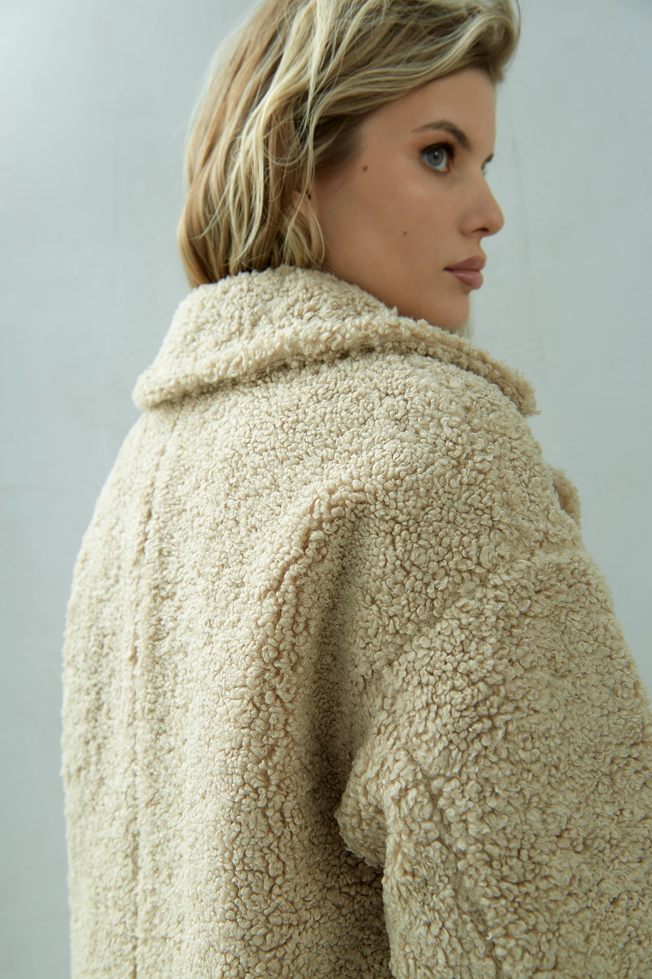 W-232-ZM-995УК шуба the hills 