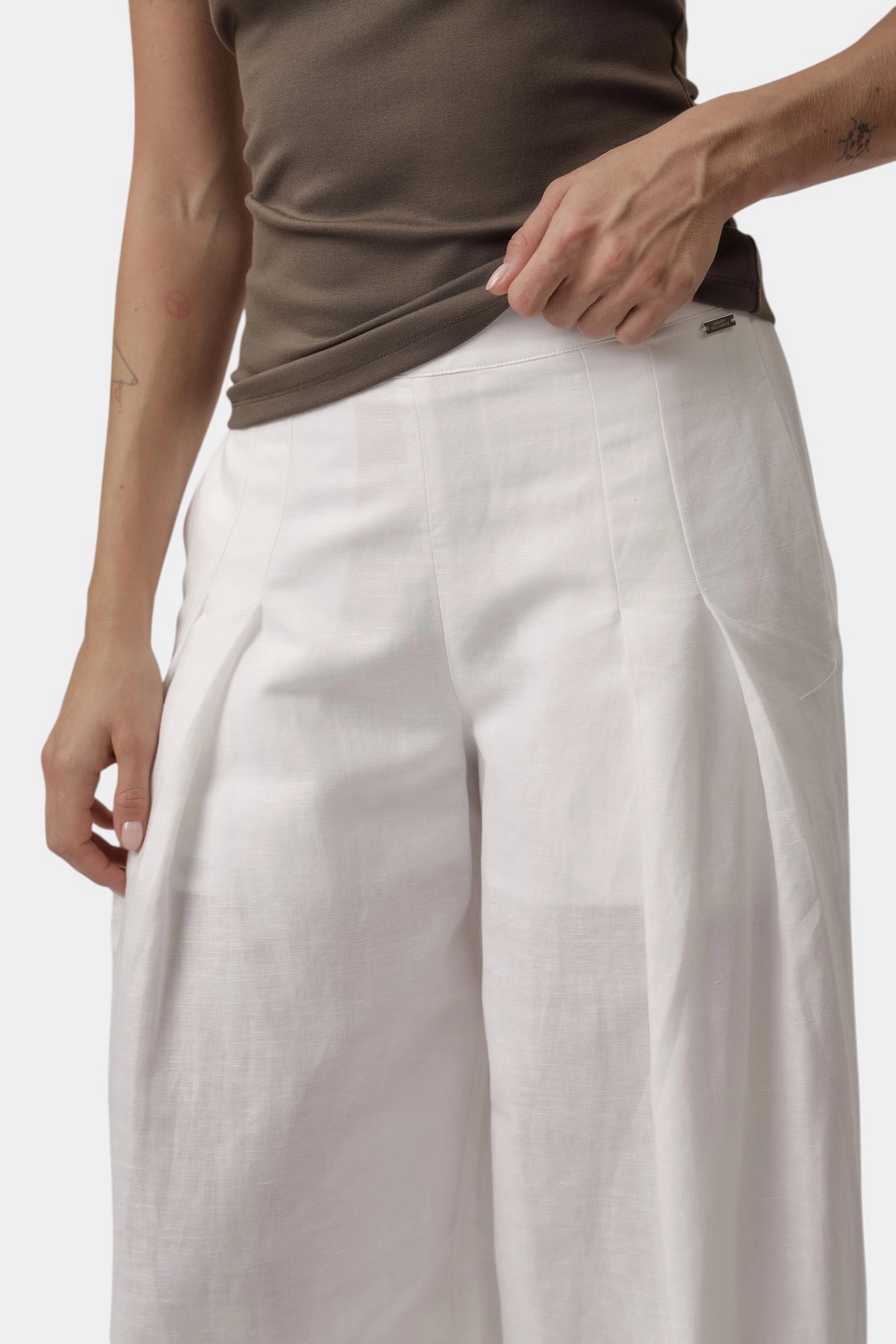 XW000460_AF12814 брюки armani exchange 