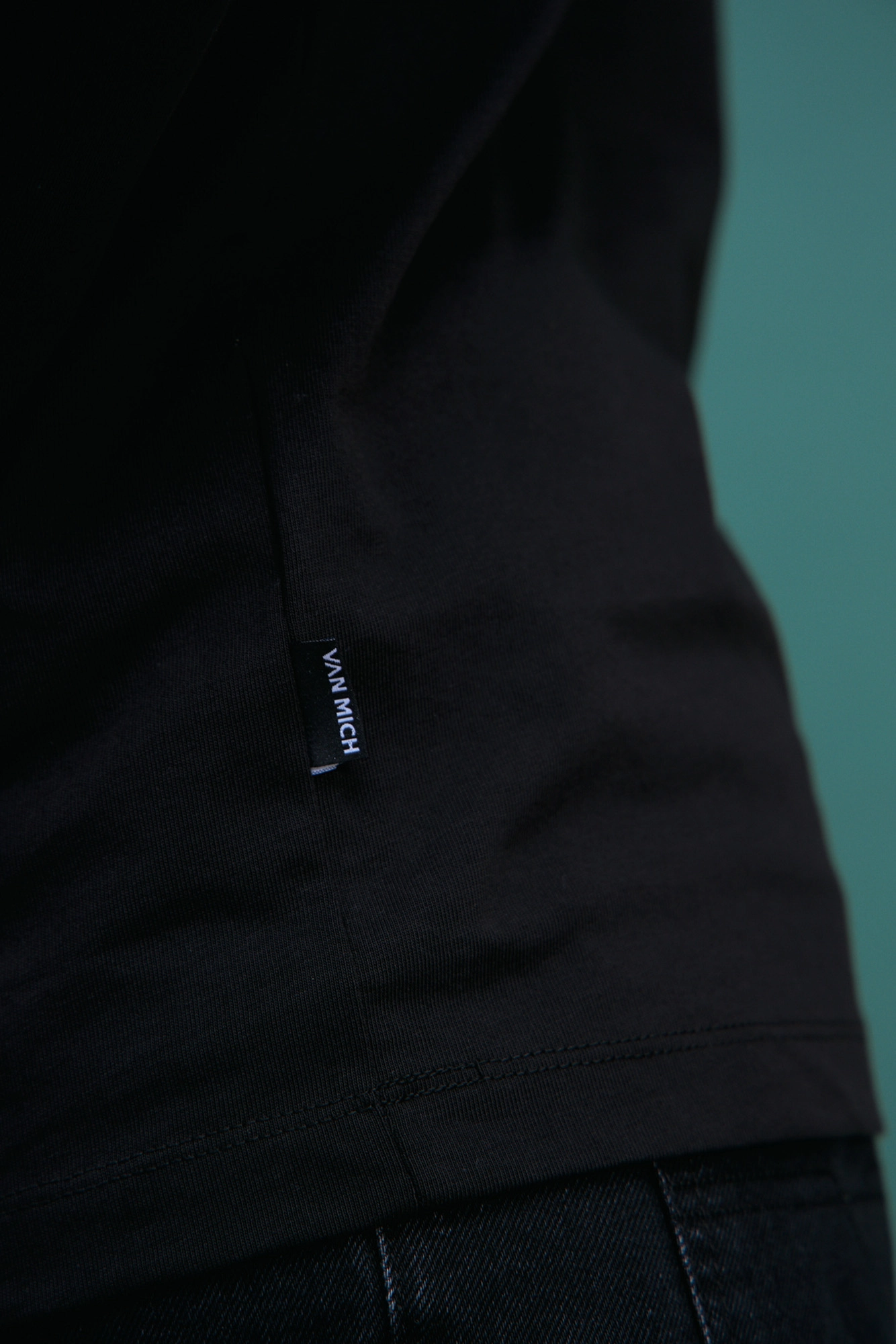 VM-232-22-014 Лонгслив Van Mich Черный