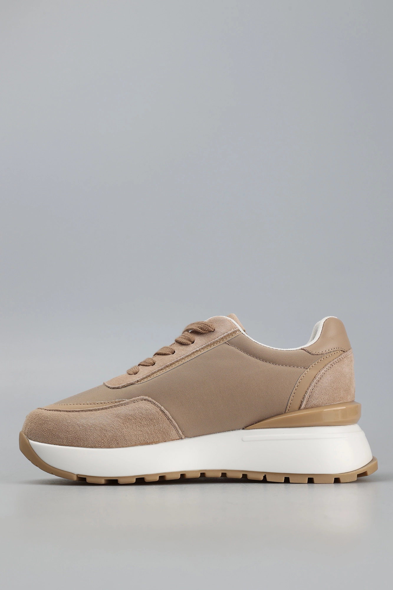 SP-228-017 Кроссовки Graciana Бежевый