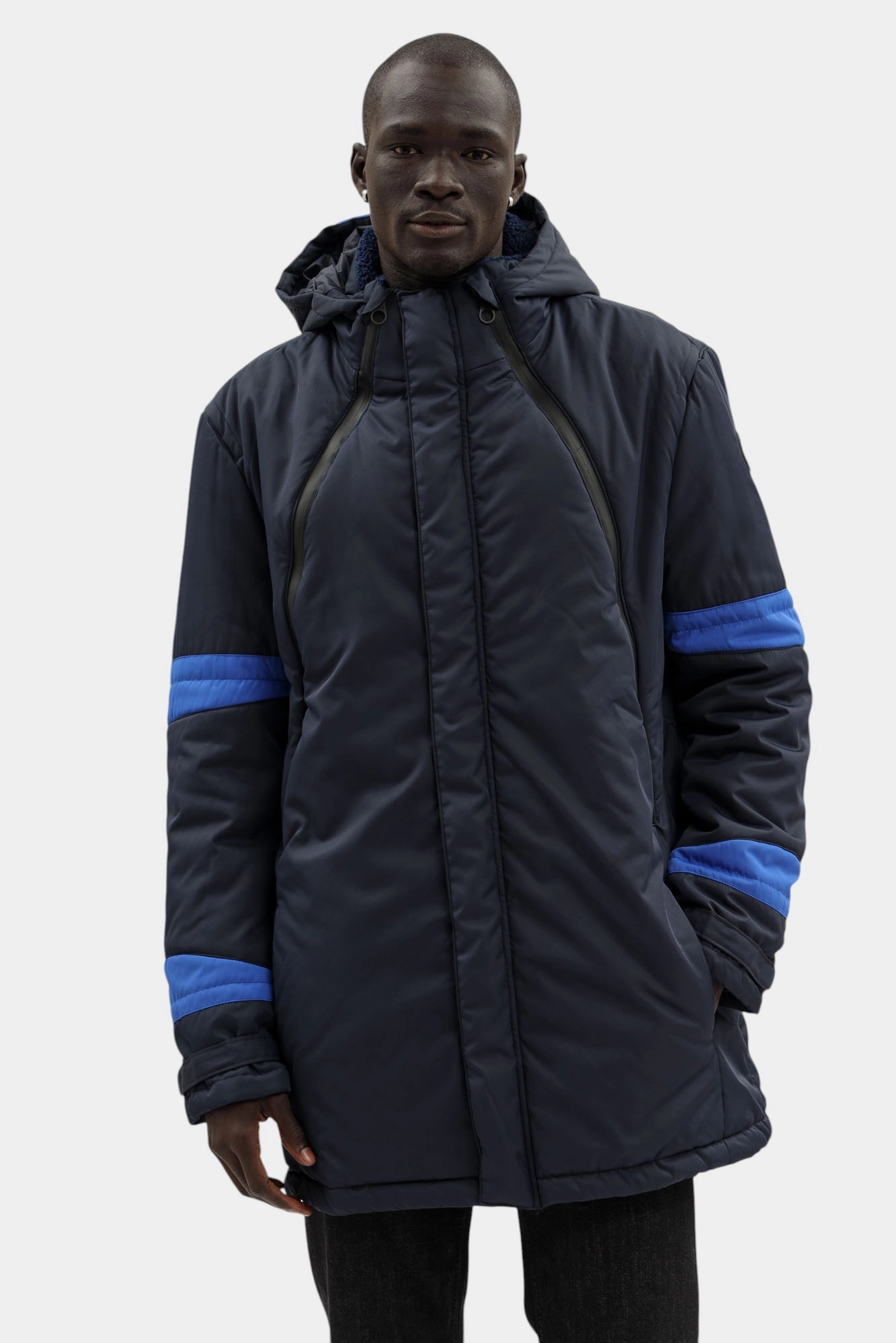 BMG0526 Пуховик Bikkembergs Коричневый