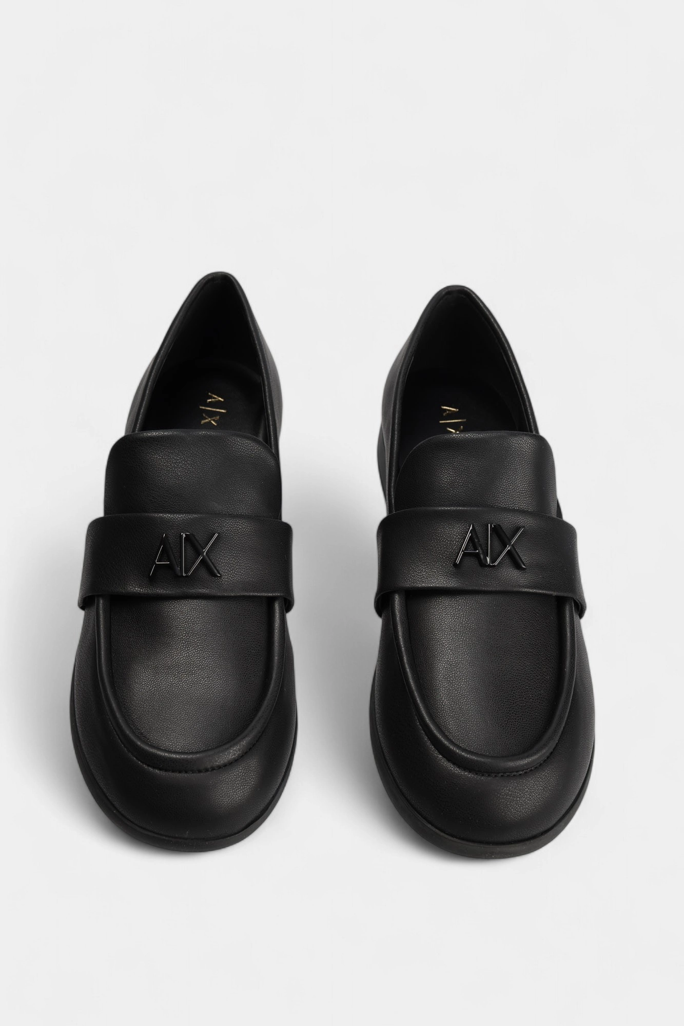 XW001635_AF13876 Лоферы Armani Exchange Черный